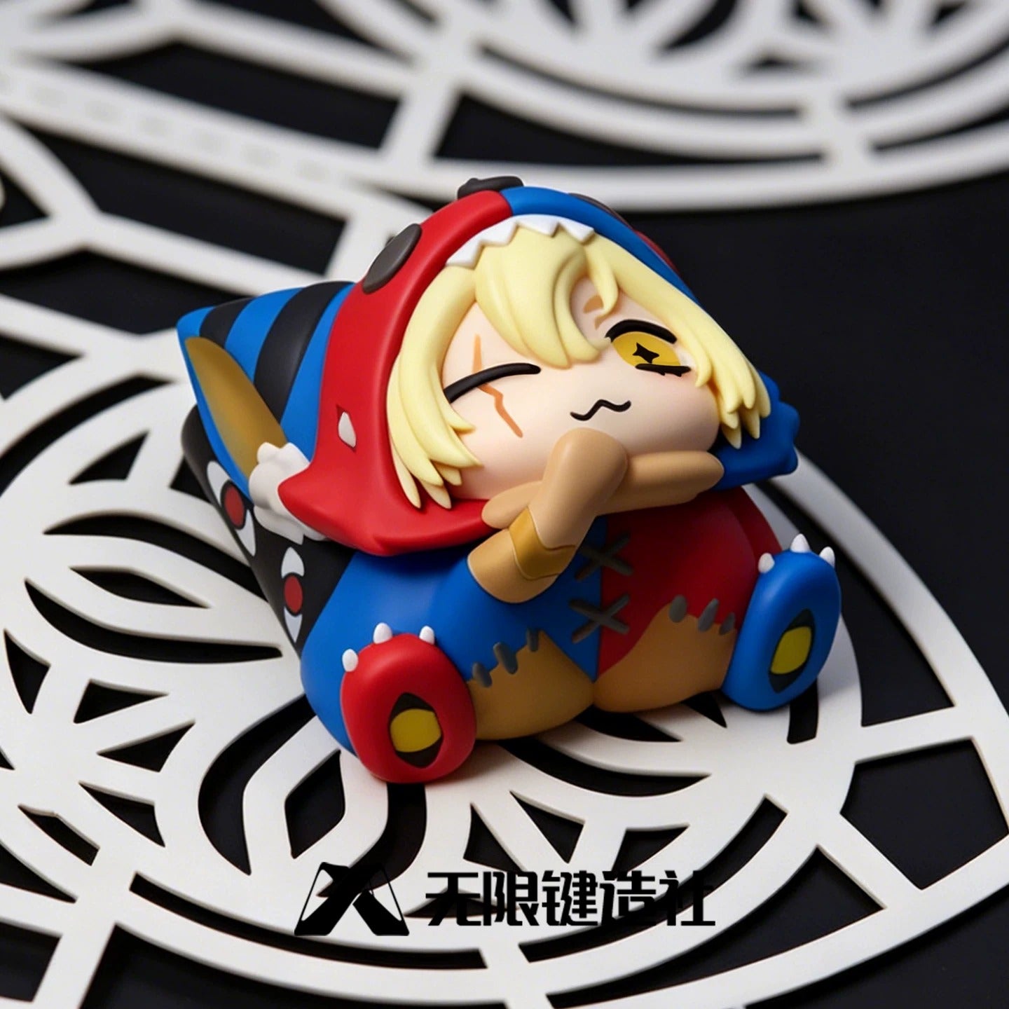Original design bizarre doll, multi-color resin personalized keycaps artisankeycaps, mechanical keyboard decorative keycaps