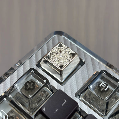 Retro cross-pattern keycaps, openwork Gothic-style metal-accented keycaps, unique silver/copper keycaps, and trendy, artistic keycaps for mechanical keyboards.