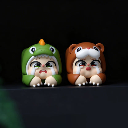 crybaby， Multi colored resin molded personalized keycaps, cute cartoon shaped resin keycaps, mechanical keyboard cartoon image decorative keycaps