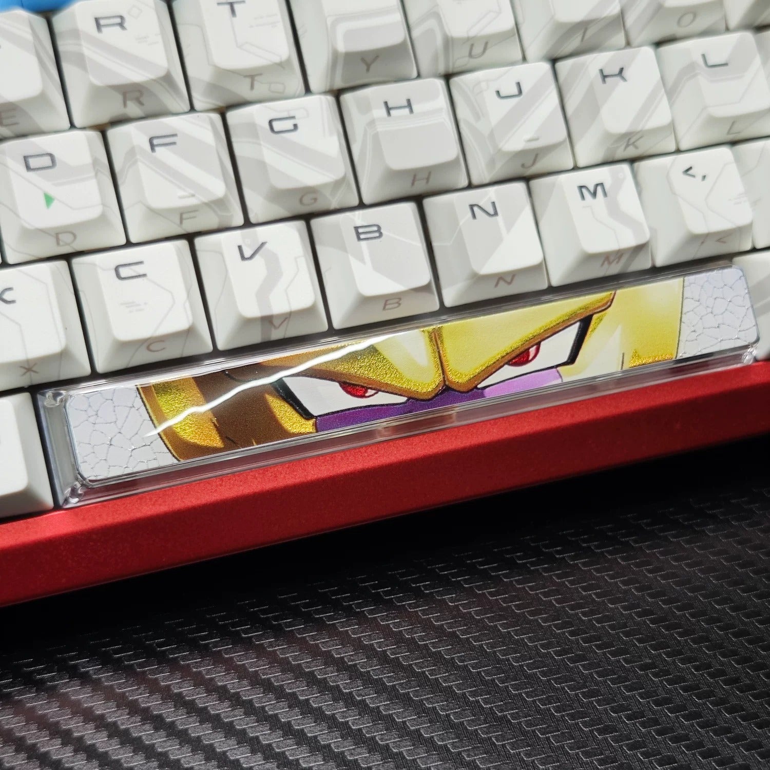 Dragon Ball, Frieza theme, Eyegaze spacebar design, 6.25 U spacebar, PC crystal resin gilded personalized keycaps, anime creative cultural peripheral products, decorative keycaps
