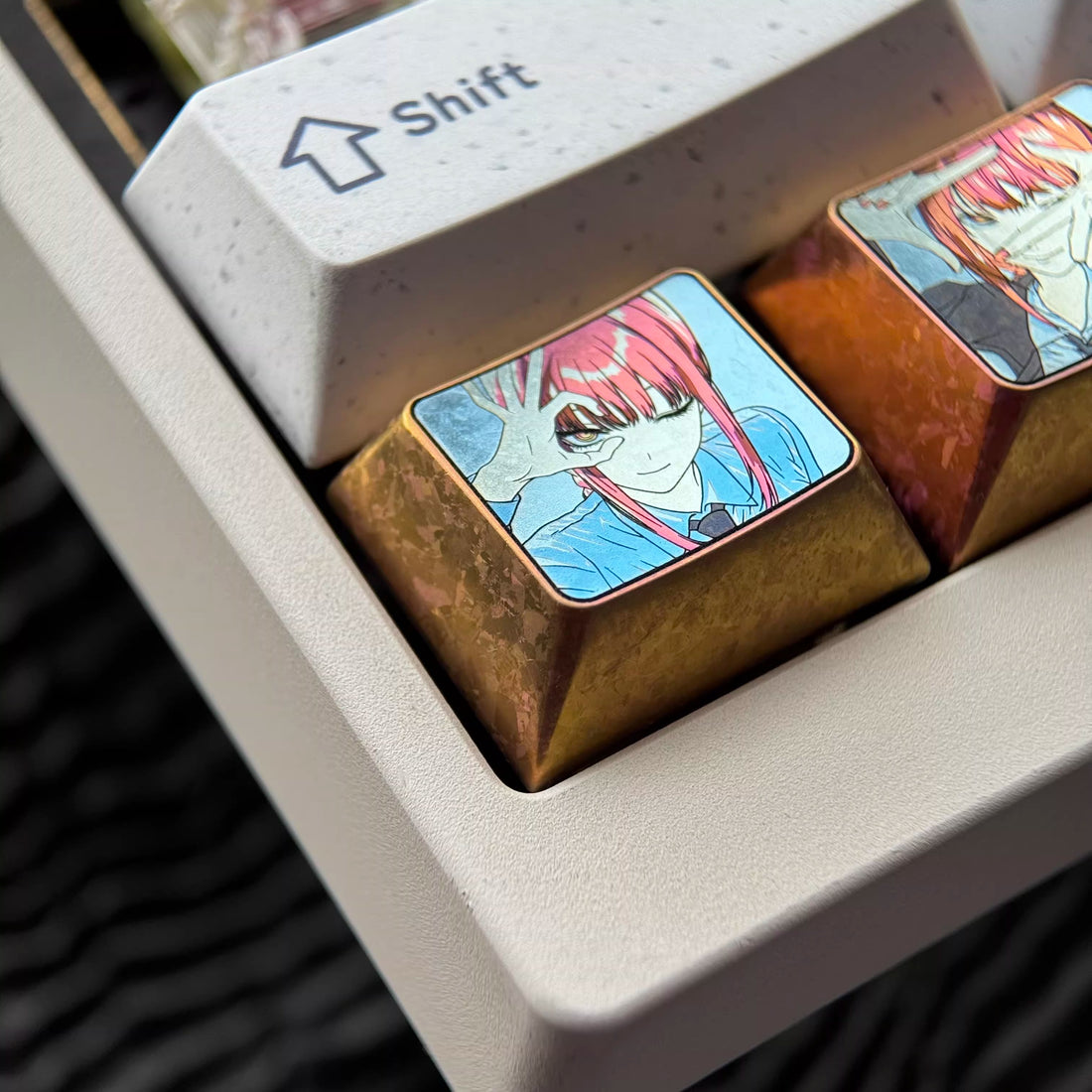 Chainsaw Man series, Makima, 1.25U titanium alloy personalized keycaps, anime and game culture creative decorative keycaps