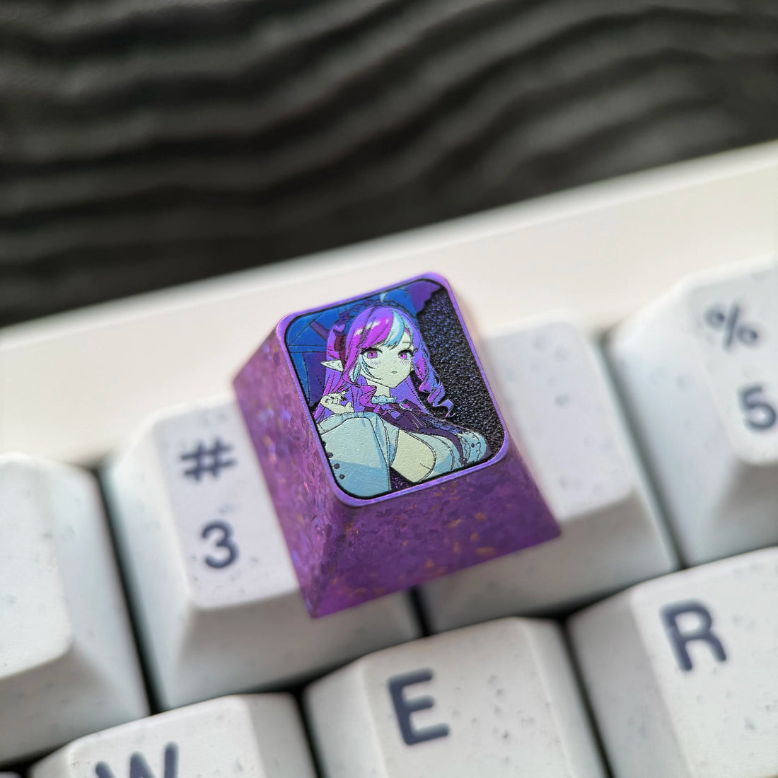 Zenless Zone Zero, Vivian Banshee, 1U titanium alloy personalized keycaps, anime, gaming, cultural and creative peripheral products, mechanical keyboard decoration keycaps