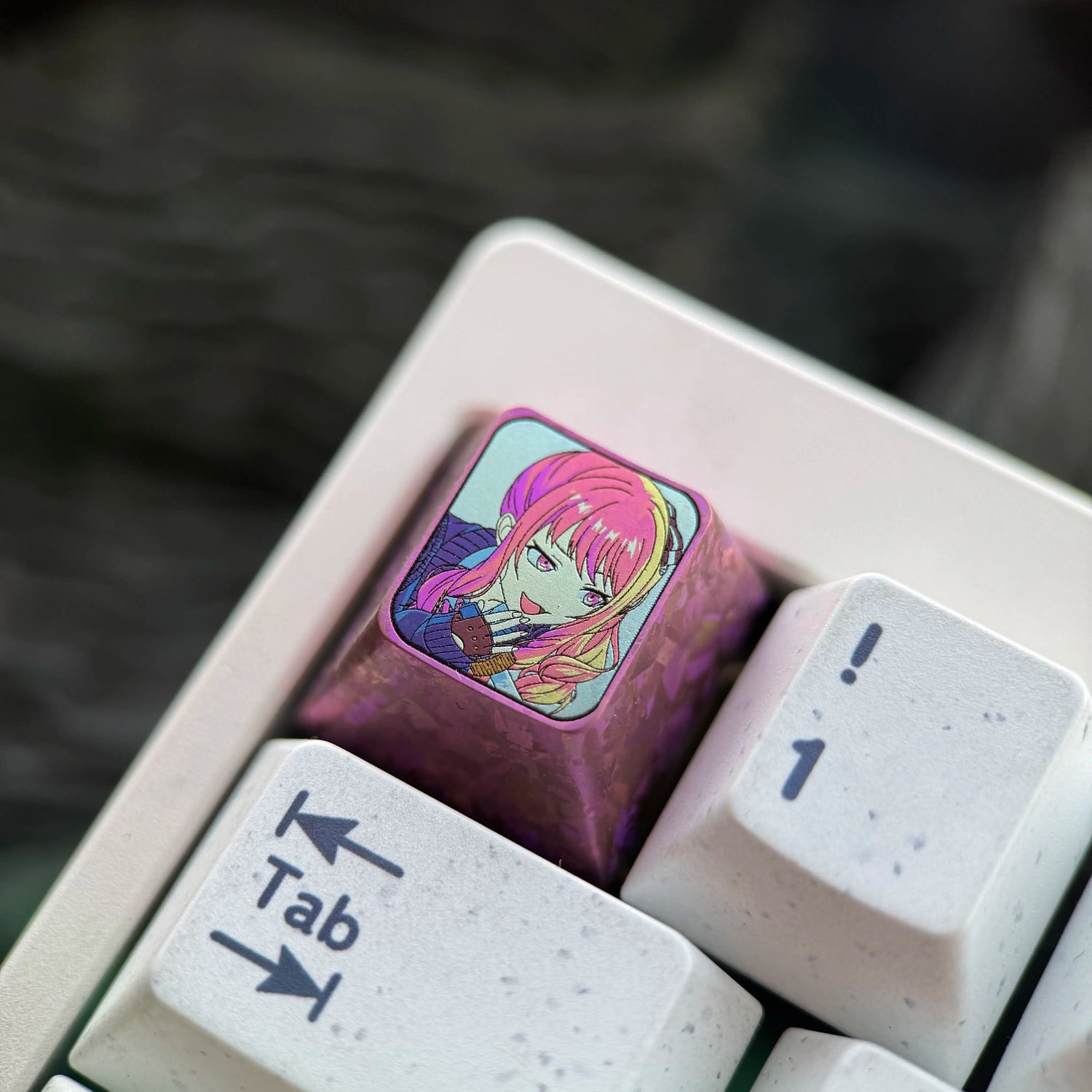 HATSUNE MIKU: COLORFUL STAGE! ， AKIYAMA MIZUKI, 1U ice crystal titanium alloy personalized keycap, anime and game culture peripheral products, mechanical keyboard decorative keycap.