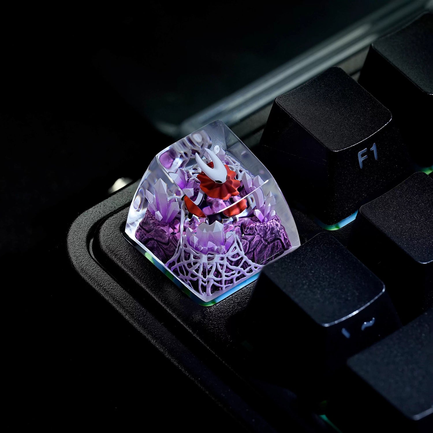 Hollow Knight: Silksong, Hornet Theme, Microscopic World Crystal Resin Personalized Keycaps, Anime Game Creative Decorative Keycaps
