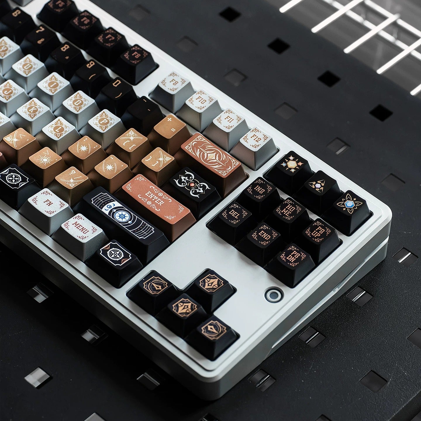 Metallic paint texture gilded design art keycaps, custom set personalized keycap series，PBT material, Original factory height, compatible with 61/64/68/75/84/87/104 mechanical keyboard keycap set