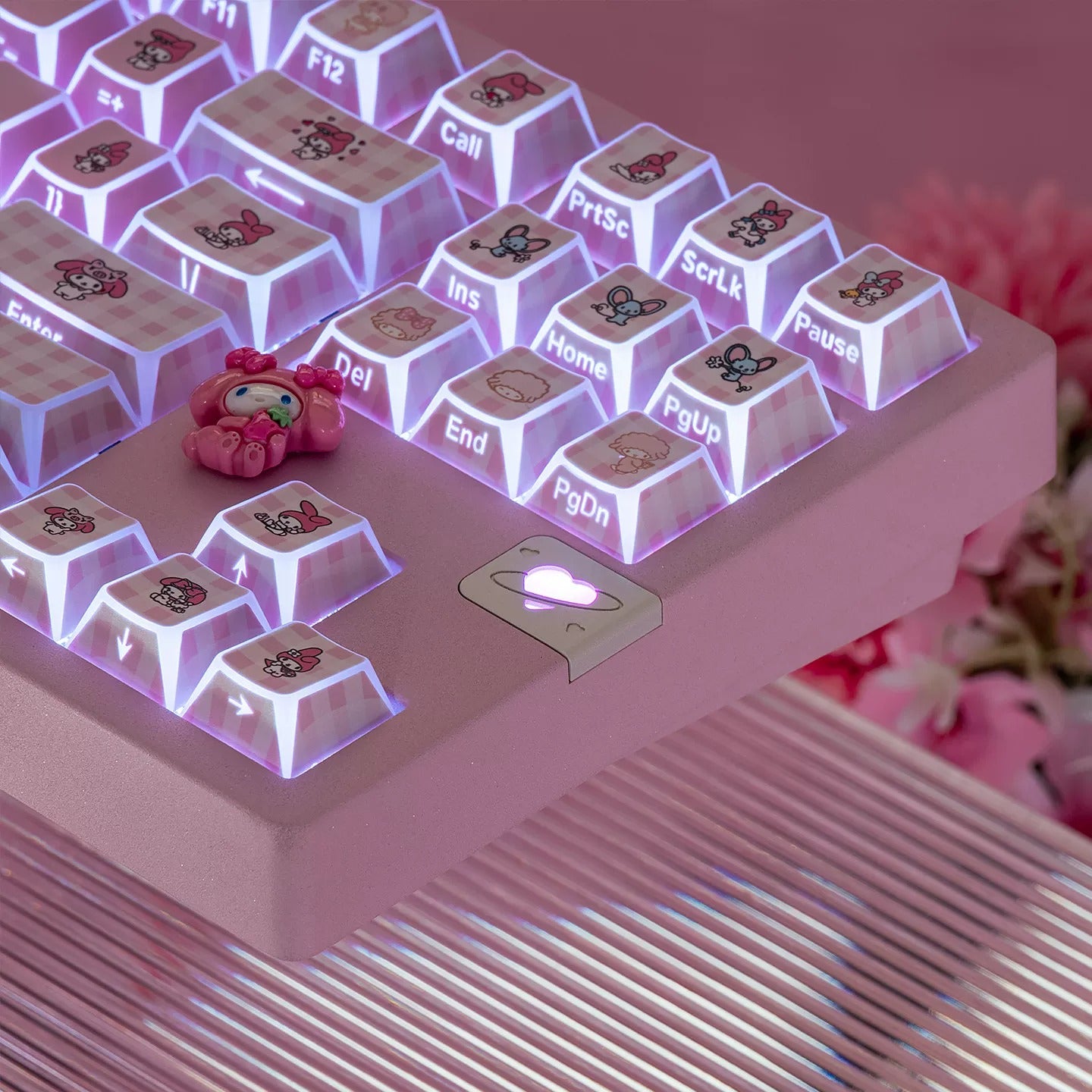 My Melody theme design personalized keycap set with folded edges, transparent side engraving, PBT material, heat sublimation process, original factory height mechanical keyboard decoration keycap set