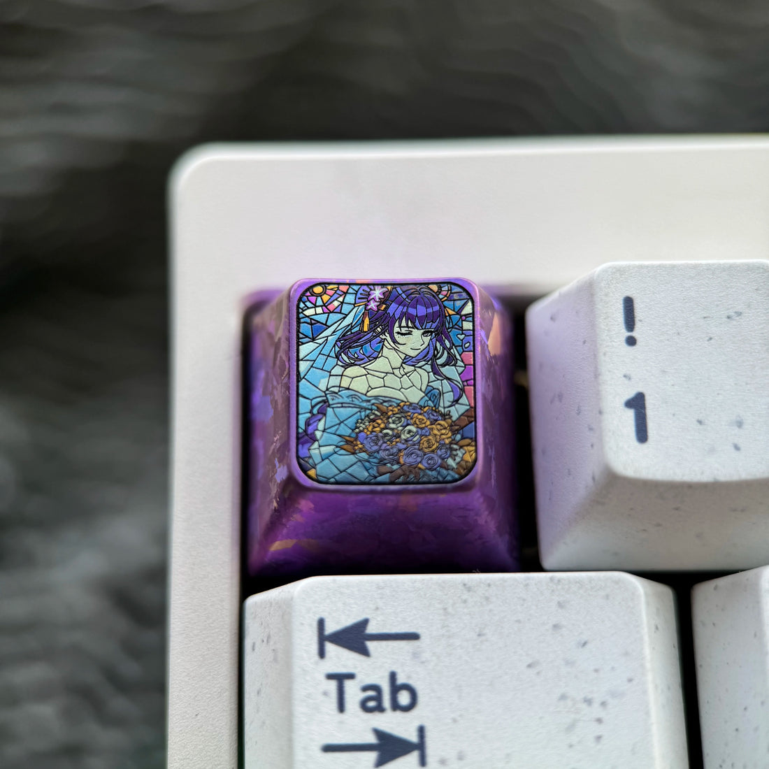 Genshin Impact, Raiden Shogun Color Broken Glass Theme, 1U Titanium Alloy Personalized Keycaps, Anime Game Culture Creative Mechanical Keyboard Decorative Keycaps