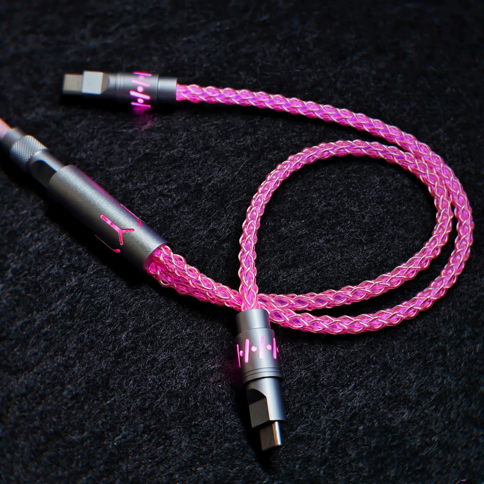 Separate one to two aviation plug data cable, dual 8K return rate single crystal copper mechanical custom manual data cable