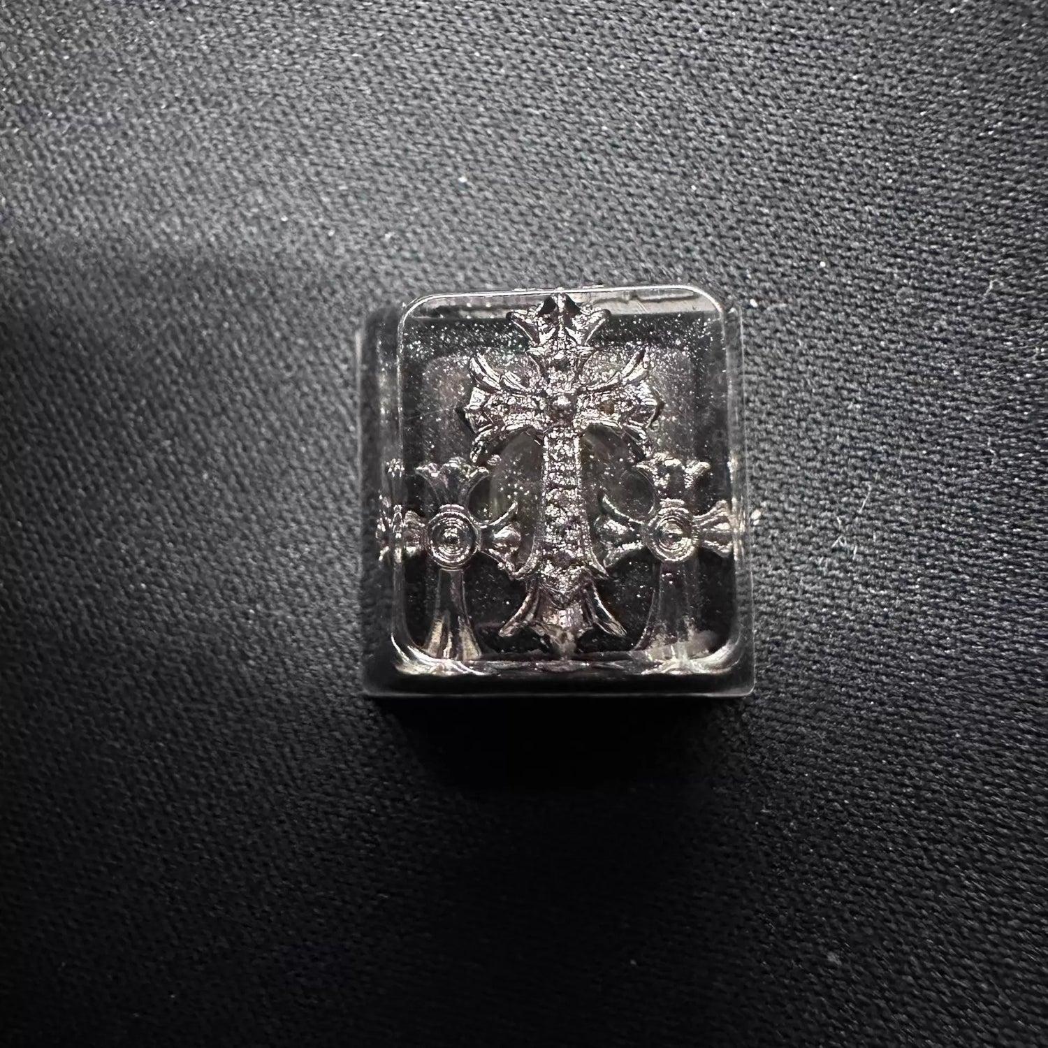 CH, Crystal drops of glue series, trendy fashion items, personalized keycaps, handmade keycaps