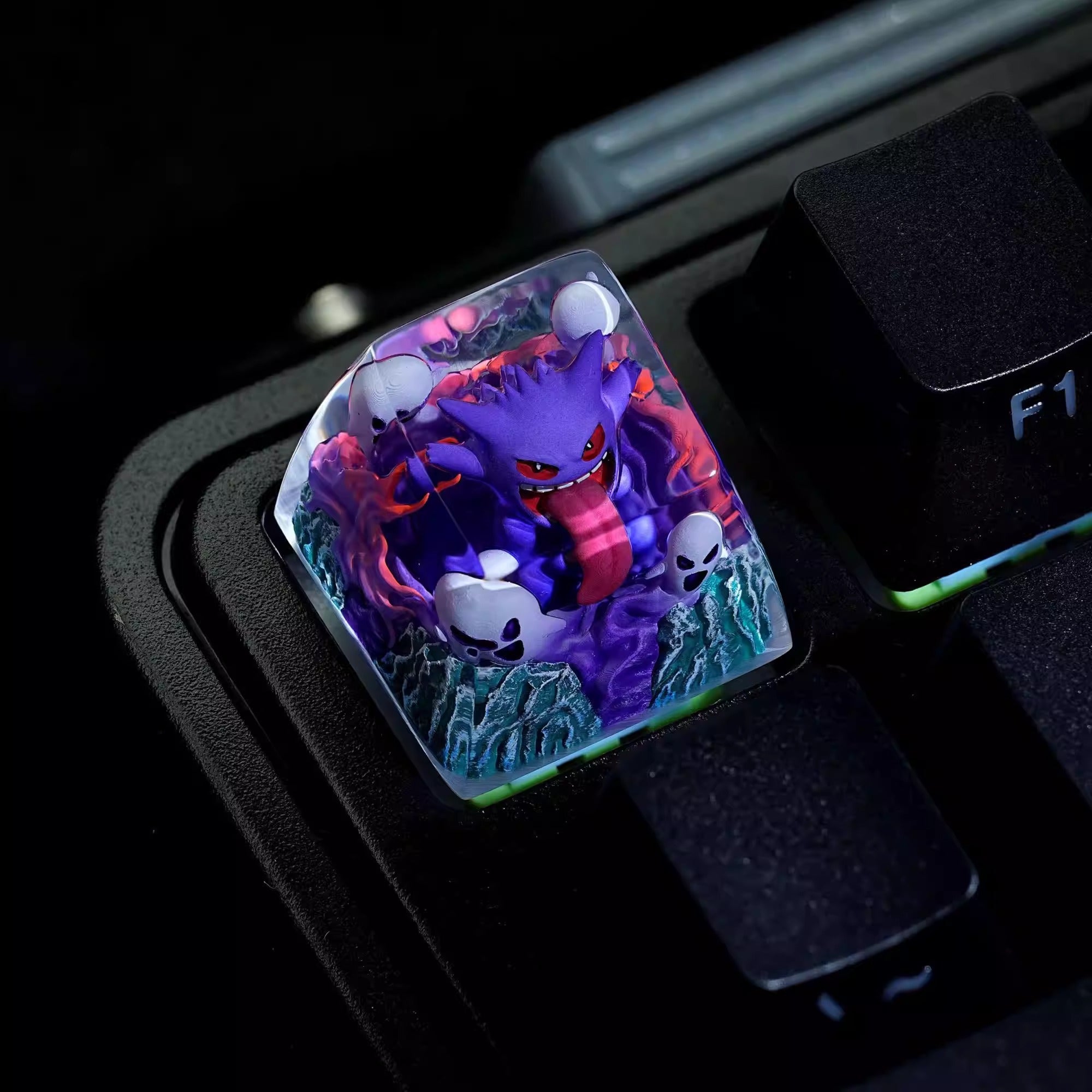 Gengar crystal resin personalized keycaps, anime and game culture creative decorative keycaps, mechanical keyboard creative art keycaps