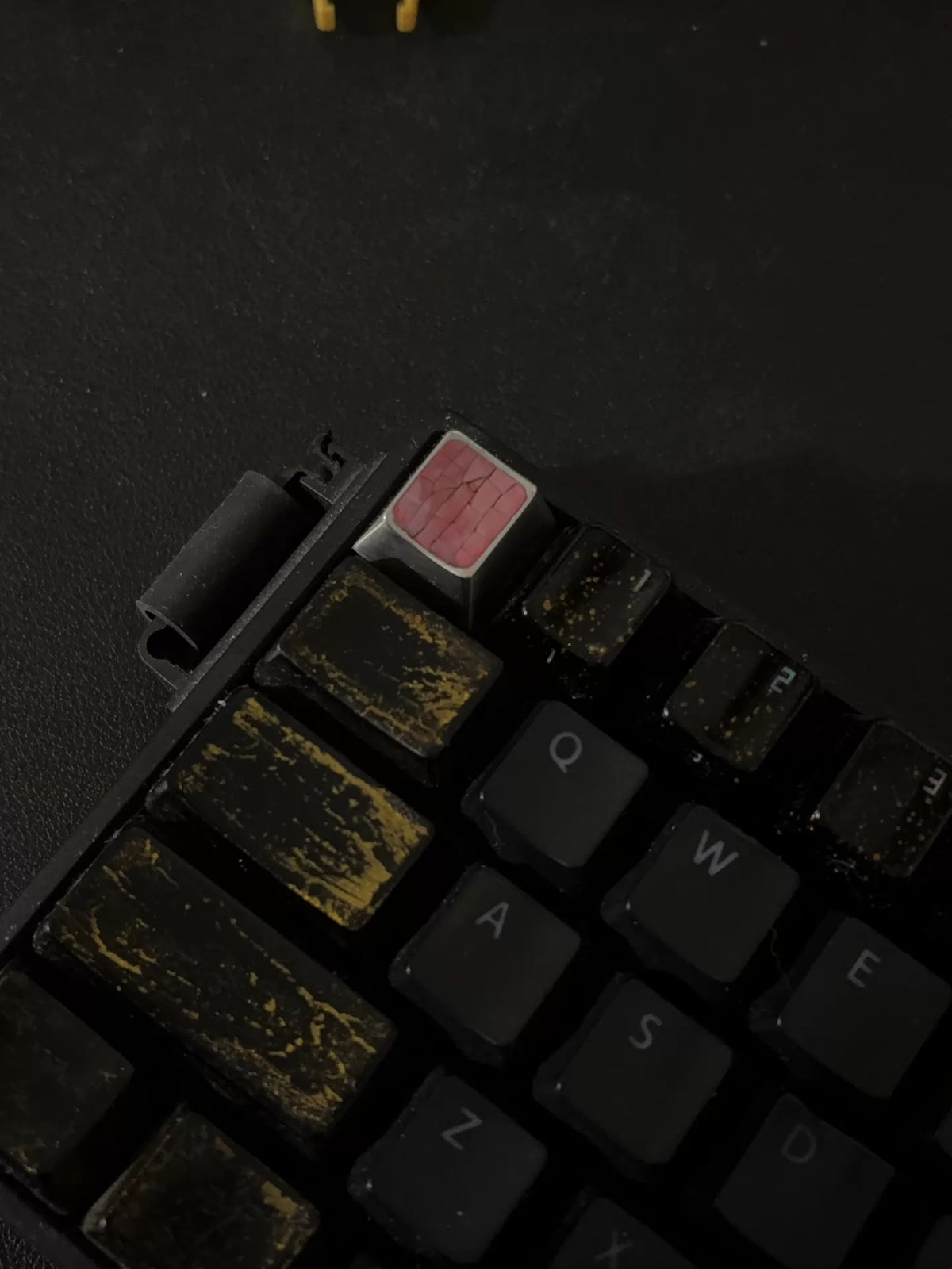 Mother of pearl inlay+Lacquer craft+metal base, artistic keycaps, metal personalized keycaps, mechanical keyboard decorative keycaps