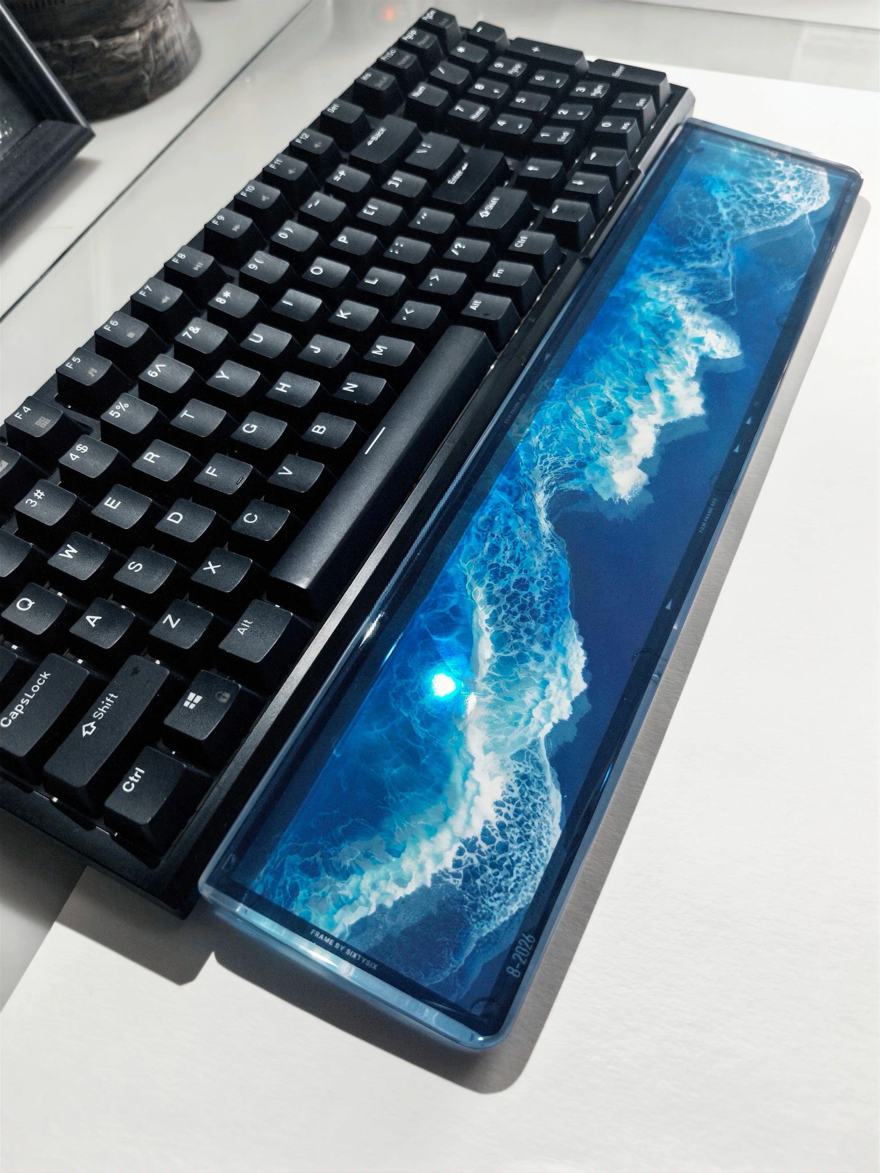 Multiple image options, film style, creative customization mechanical keyboard hand support Palm Rest，wrist rest, Keyboard Peripheral Accessories