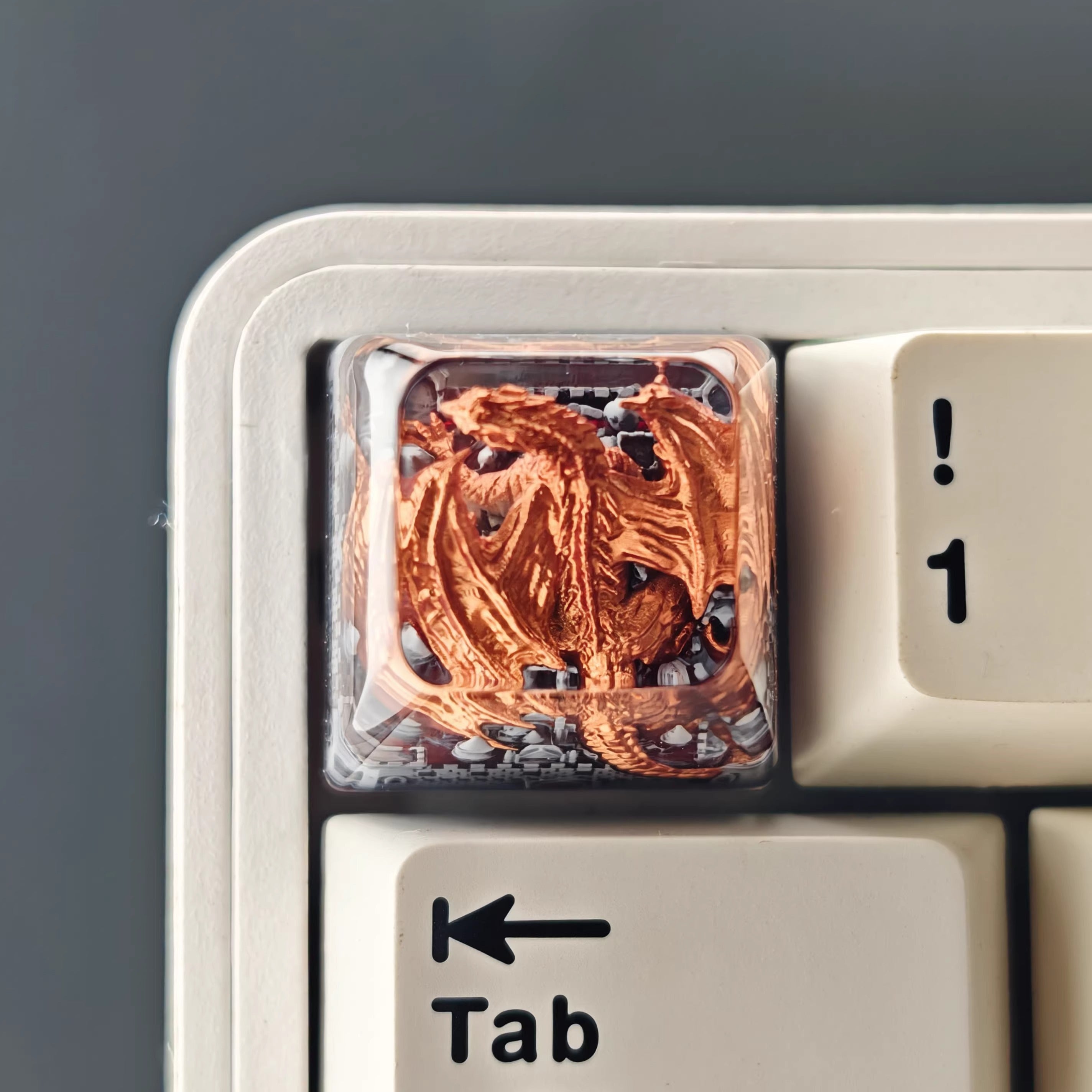Game of Thrones, Dragon Castle Theme Design, 1 U crystal resin molding, mythological creative custom resin craftsman handmade decorative keycaps