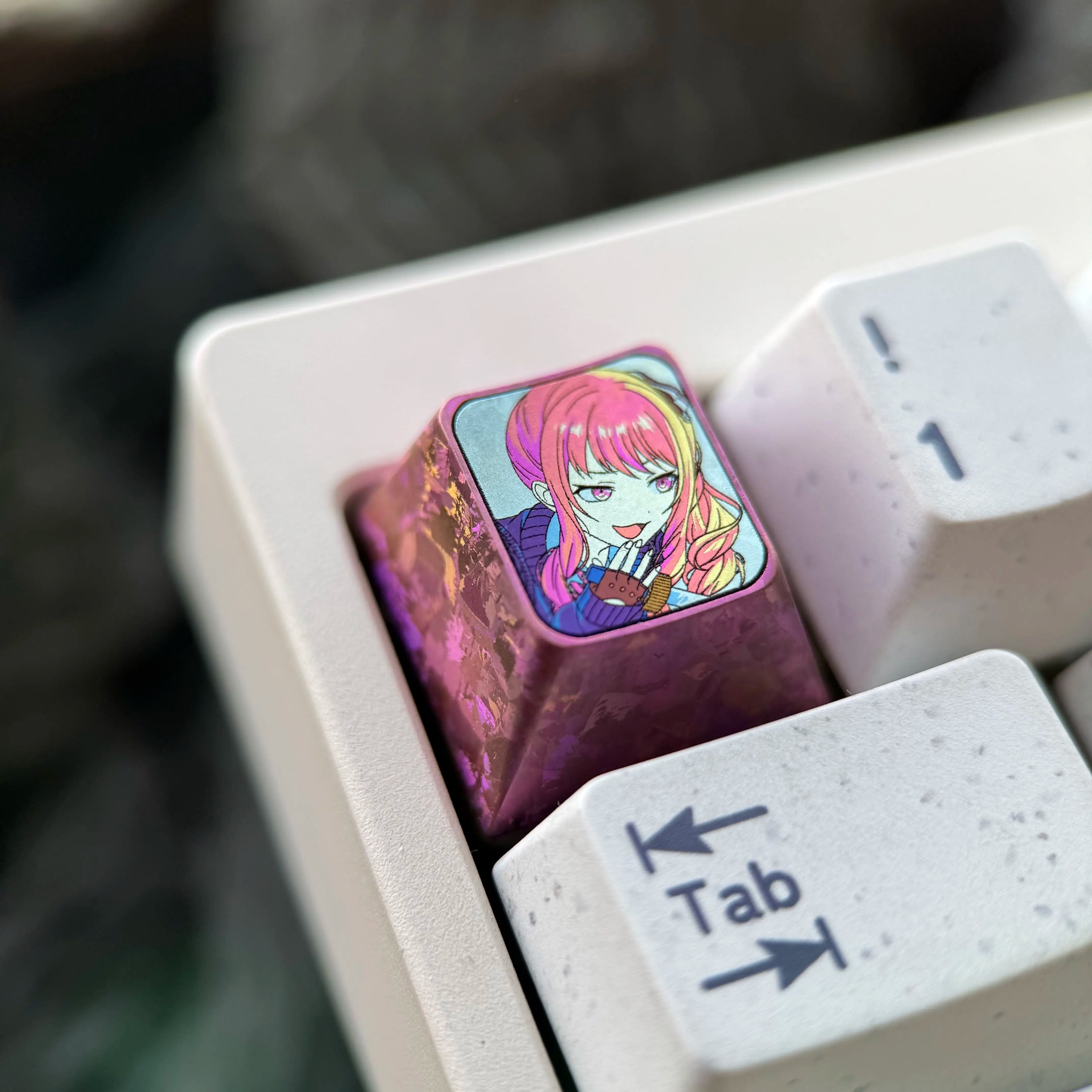 HATSUNE MIKU: COLORFUL STAGE! ， AKIYAMA MIZUKI, 1U ice crystal titanium alloy personalized keycap, anime and game culture peripheral products, mechanical keyboard decorative keycap.