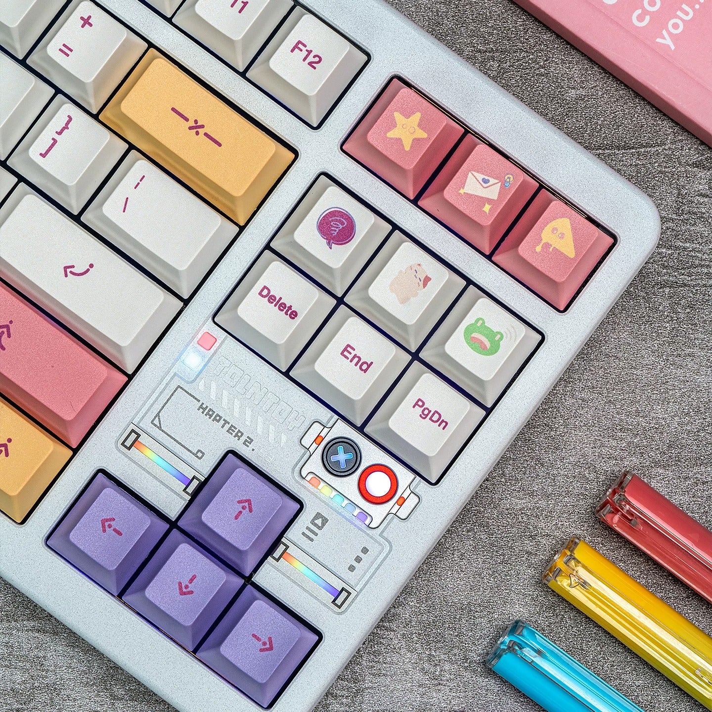 Macaron Color Theme PBT material personalized keycap set, anime and games cultural creative decoration keycap set, compatible with 61/64/68/75/84/87/104 mechanical keyboard