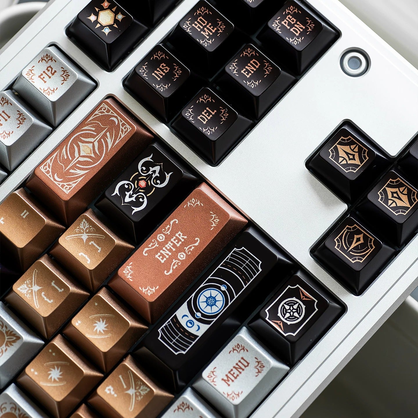 Metallic paint texture gilded design art keycaps, custom set personalized keycap series，PBT material, Original factory height, compatible with 61/64/68/75/84/87/104 mechanical keyboard keycap set