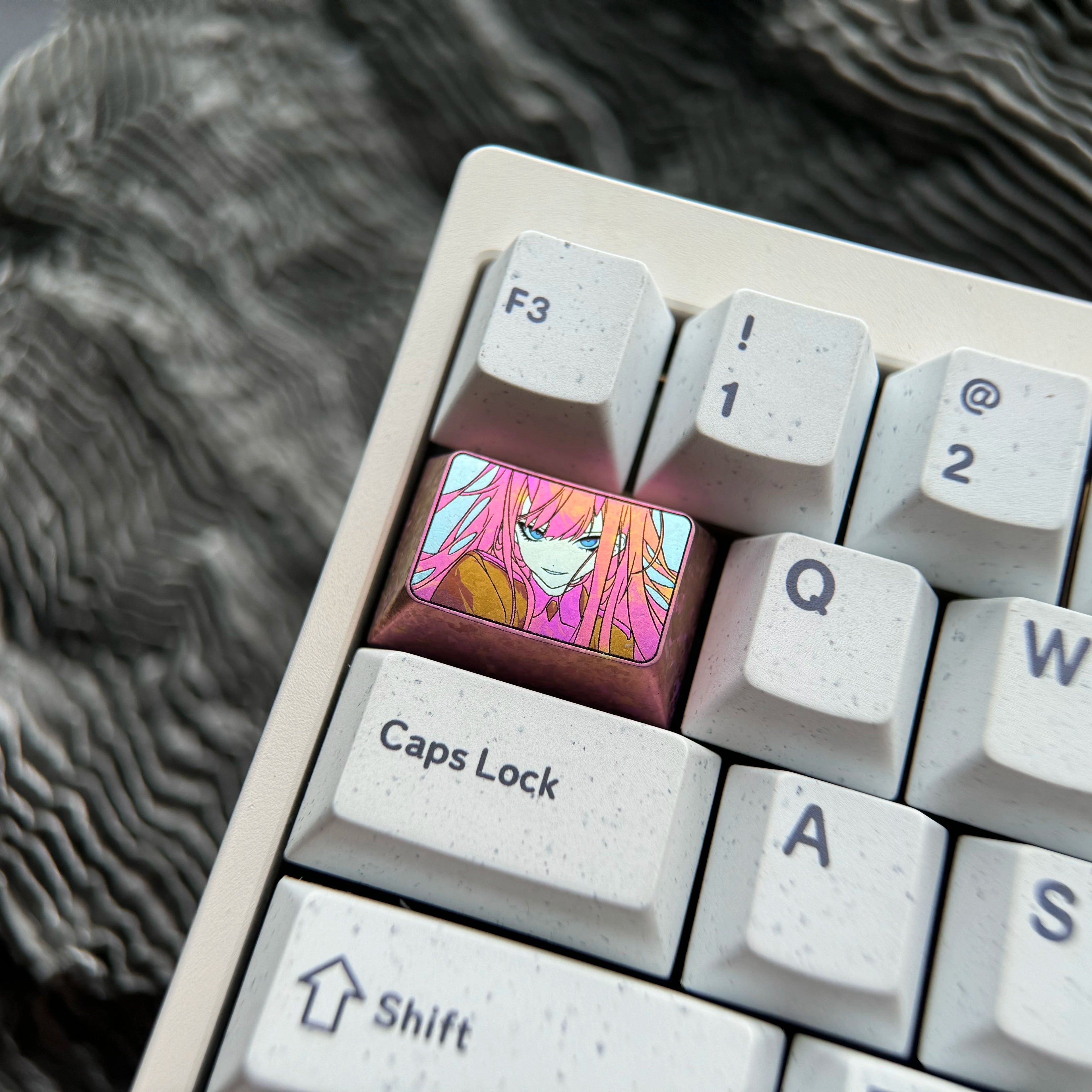 DARLING in the FRANXX ， 02 Theme, 1.5U titanium alloy decorative keycaps, metal carved personalized keycaps