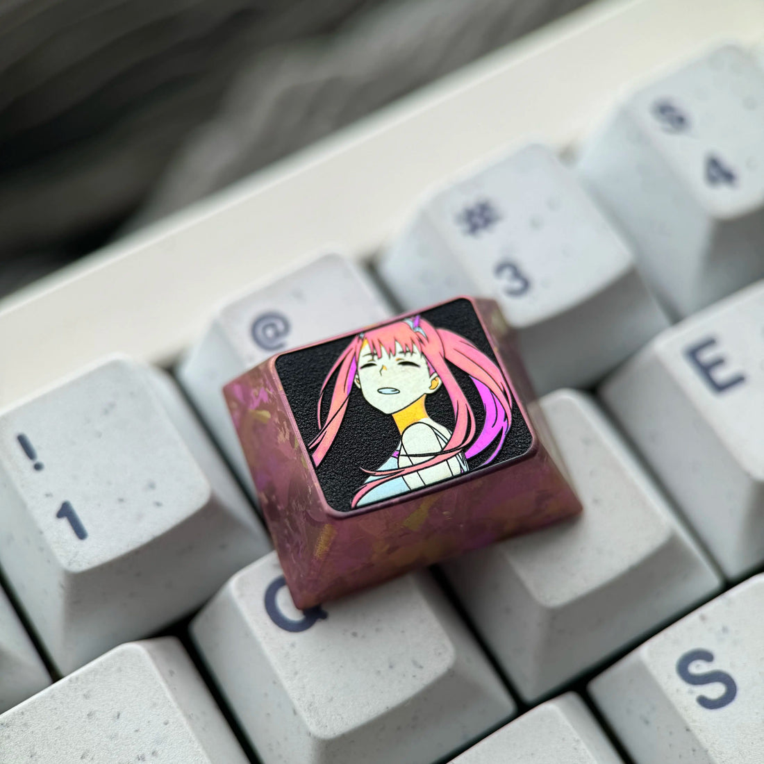 DARLING in the FRANXX, Zero Two theme, 1.25U titanium alloy personalized keycaps, anime and game metal art keycaps, mechanical keyboard decorative keycaps