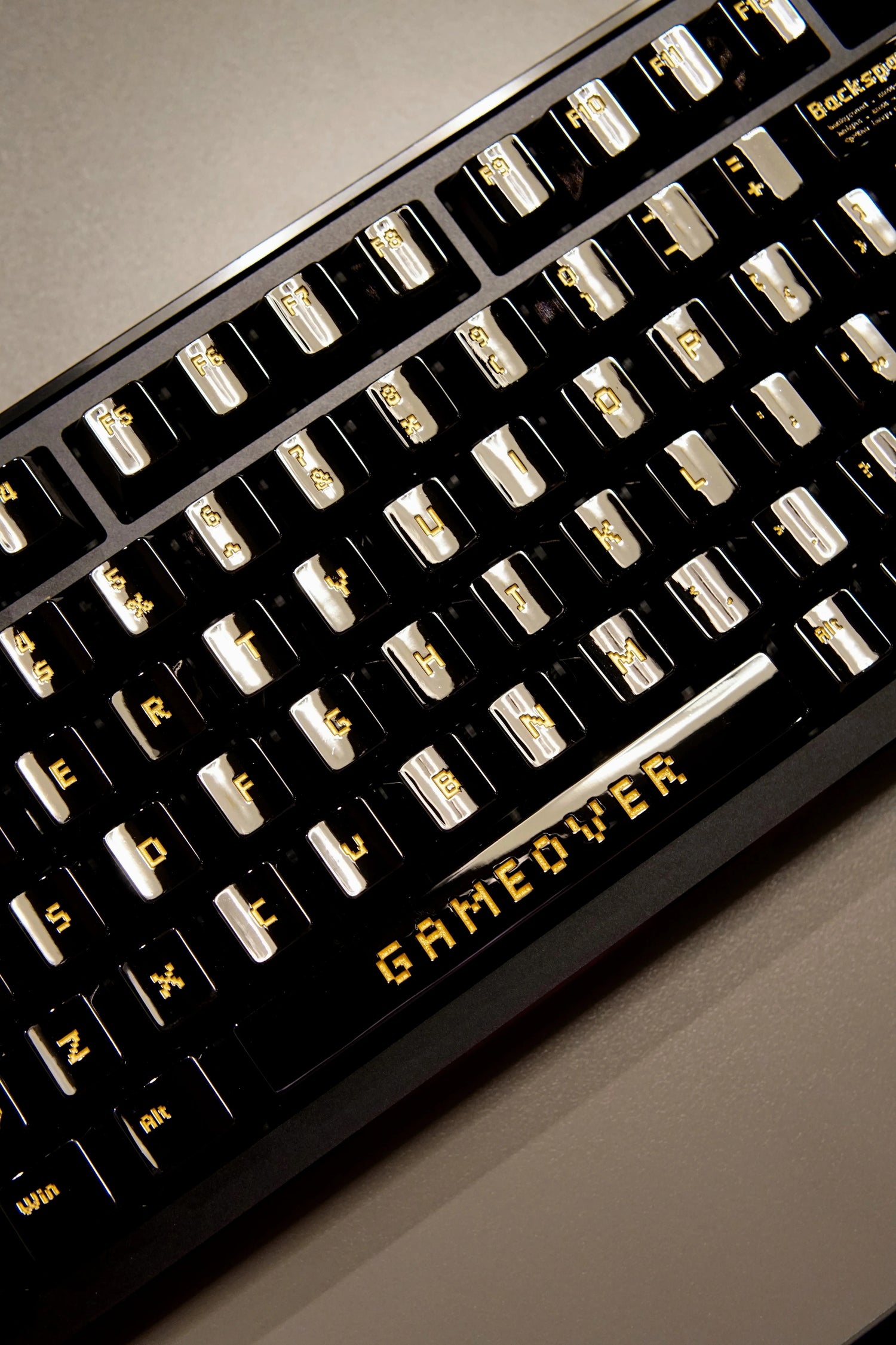 Pixel game theme original design retro arcade game personalized keycap set metal keycap glossy black electroplating, electroplating coating compatible with ROG Extreme ASUS estore/Angry Miao/Razer