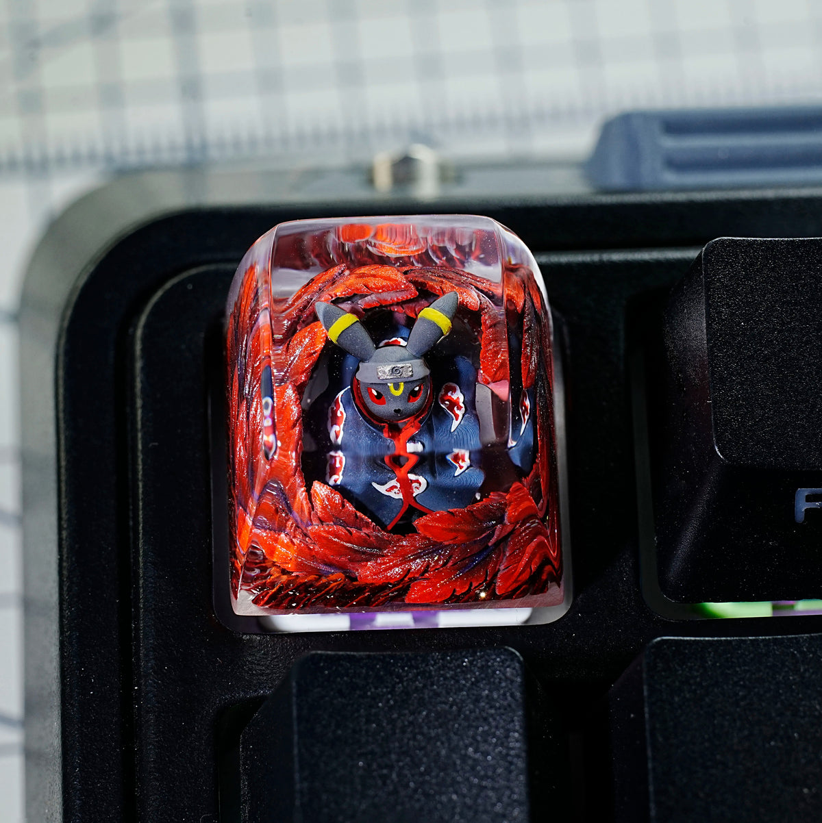 Umbreon Fusion NARUTO Fusion Akatsuki Crystal Resin Keycaps Original Design Personalized Keycaps, Anime Game Culture Creative Keycaps Mechanical Keyboard Cartoon Decorative Keycaps