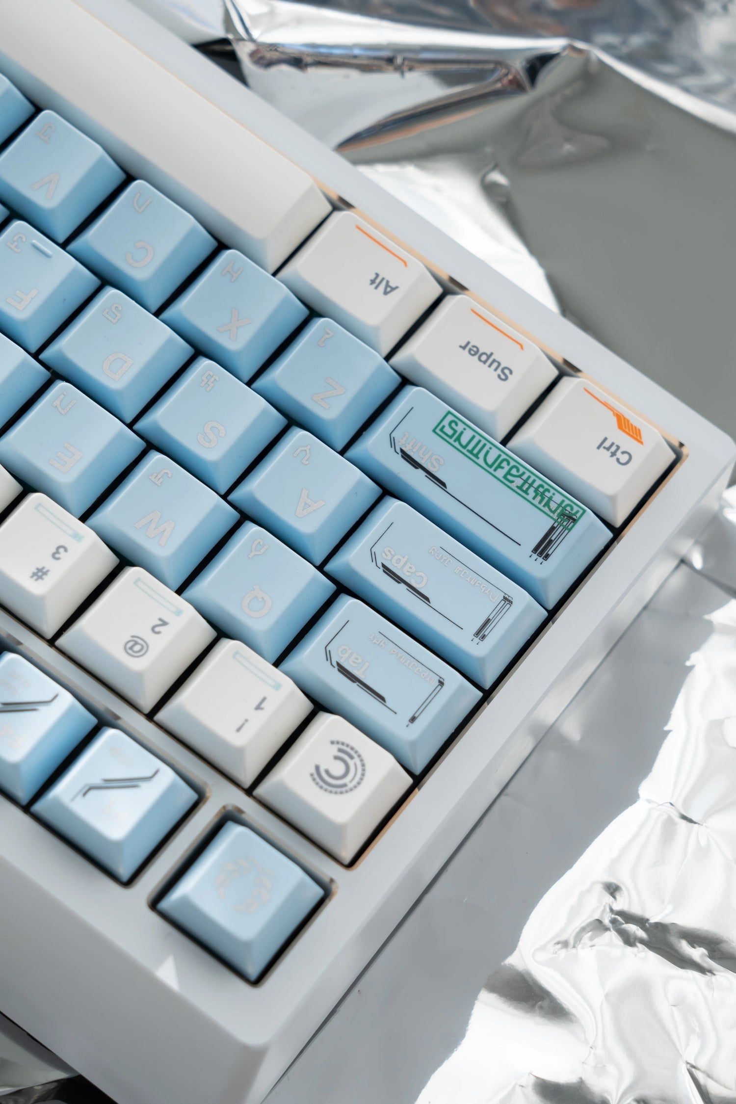 Space Station Theme SpaceStation Mechanical Keyboard Keycaps in Blue and White Color, Original Factory Height PBT Material Decorative Keycap Set