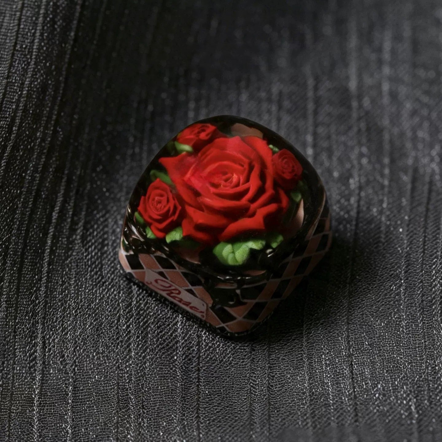 Thorn roses, crystal resin personalized keycaps, bright flower creative decorative keycaps, mechanical keyboard art resin handmade keycaps