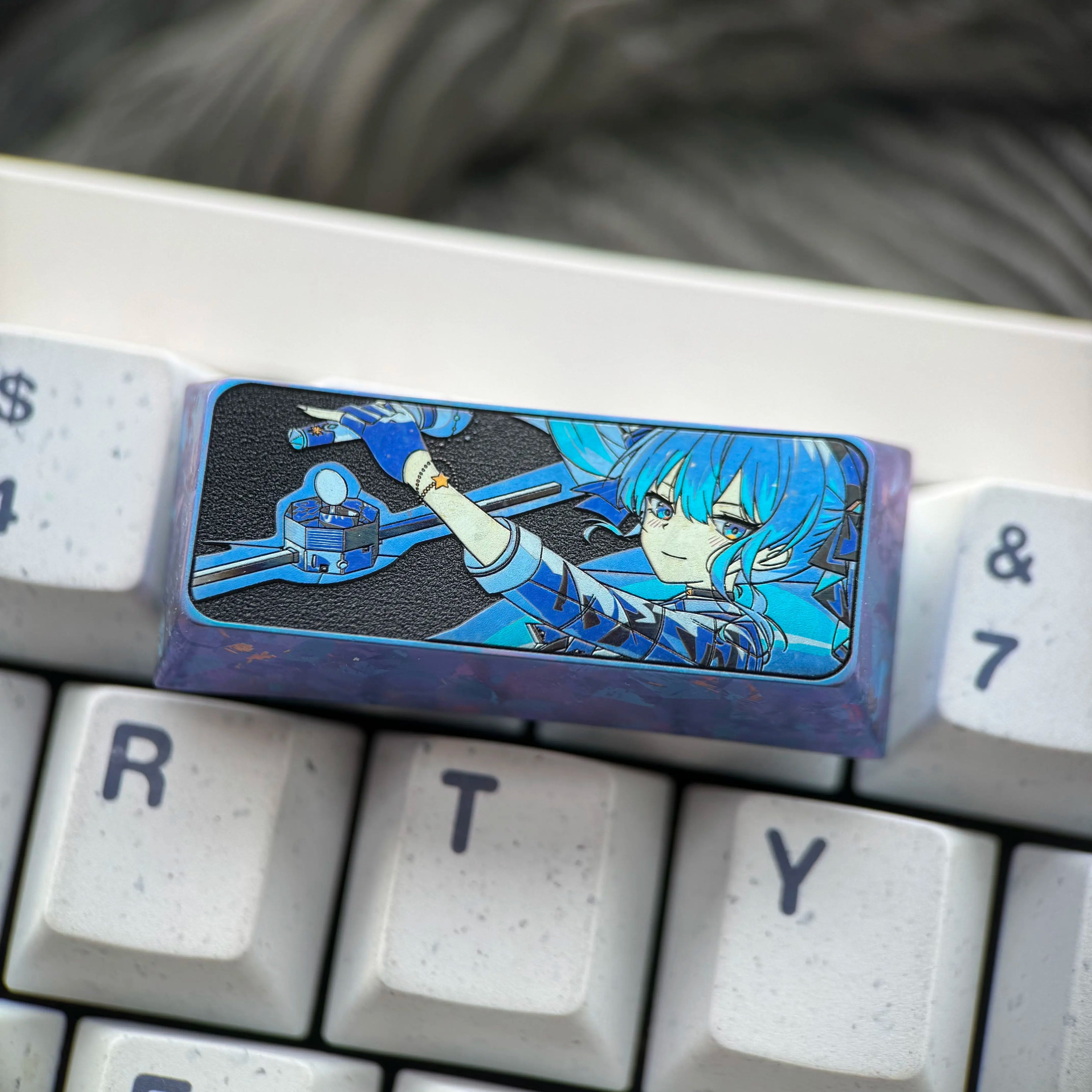 Hoshimachi Suisei， 2.25U titanium alloy personalized keycaps, metal carved decorative keycaps