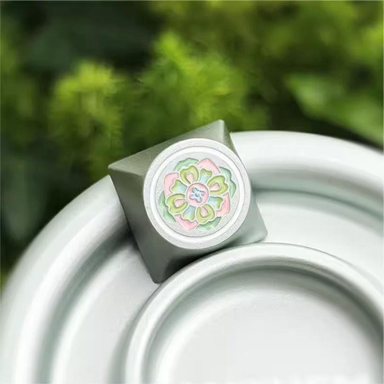 Designs of composite flowers, aluminum alloy metal keycaps, Chinese style personalized keycaps, mechanical keyboard decorations, keycaps