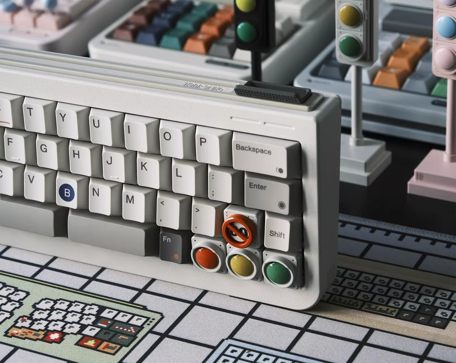 Retro traffic light design, personalized keycaps made of metal material for traffic signals, creative cultural decorative keycaps