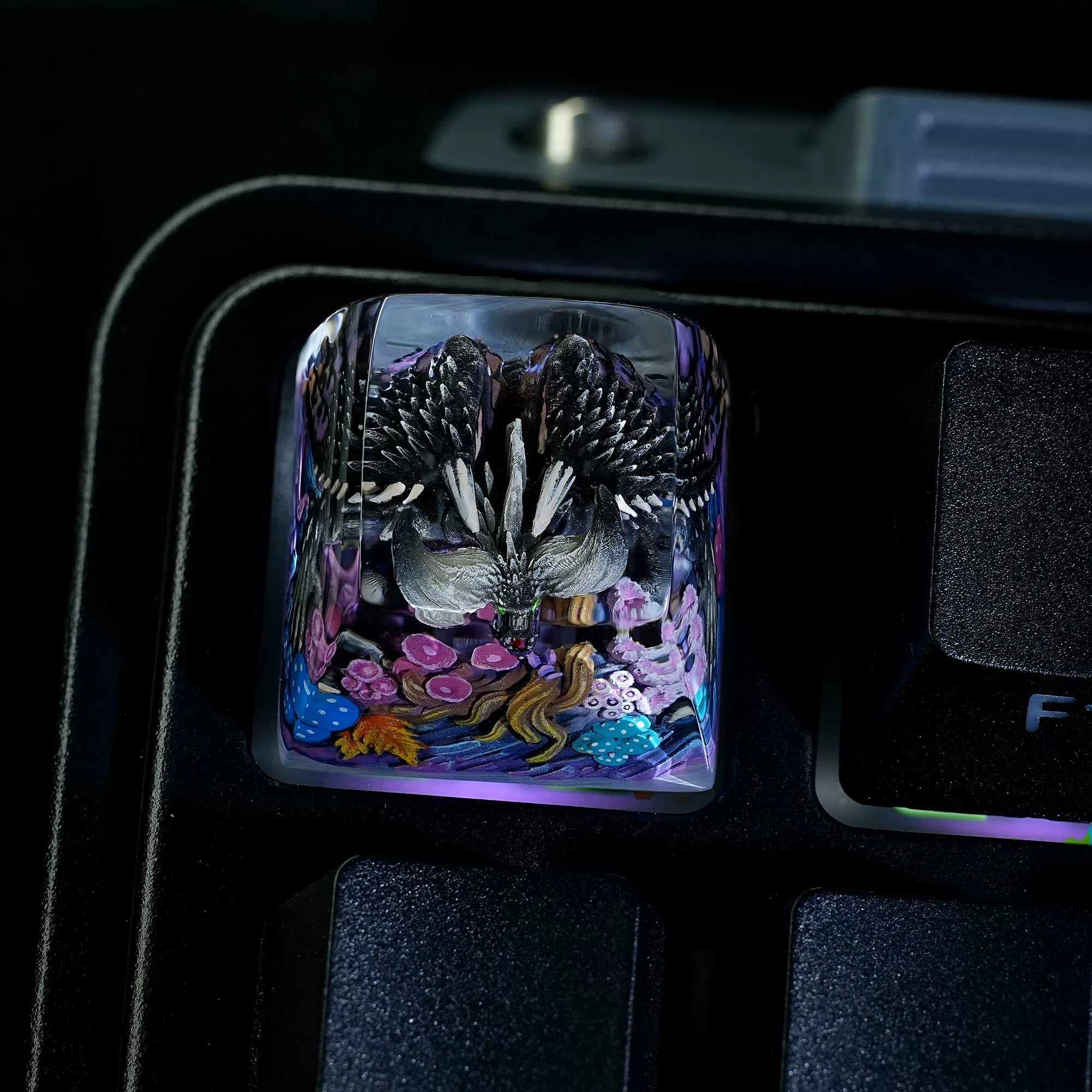 Monster Hunter, Nergigante, 1U crystal resin personalized keycaps, anime, gaming, cultural and creative peripheral products, mechanical keyboard decoration keycaps