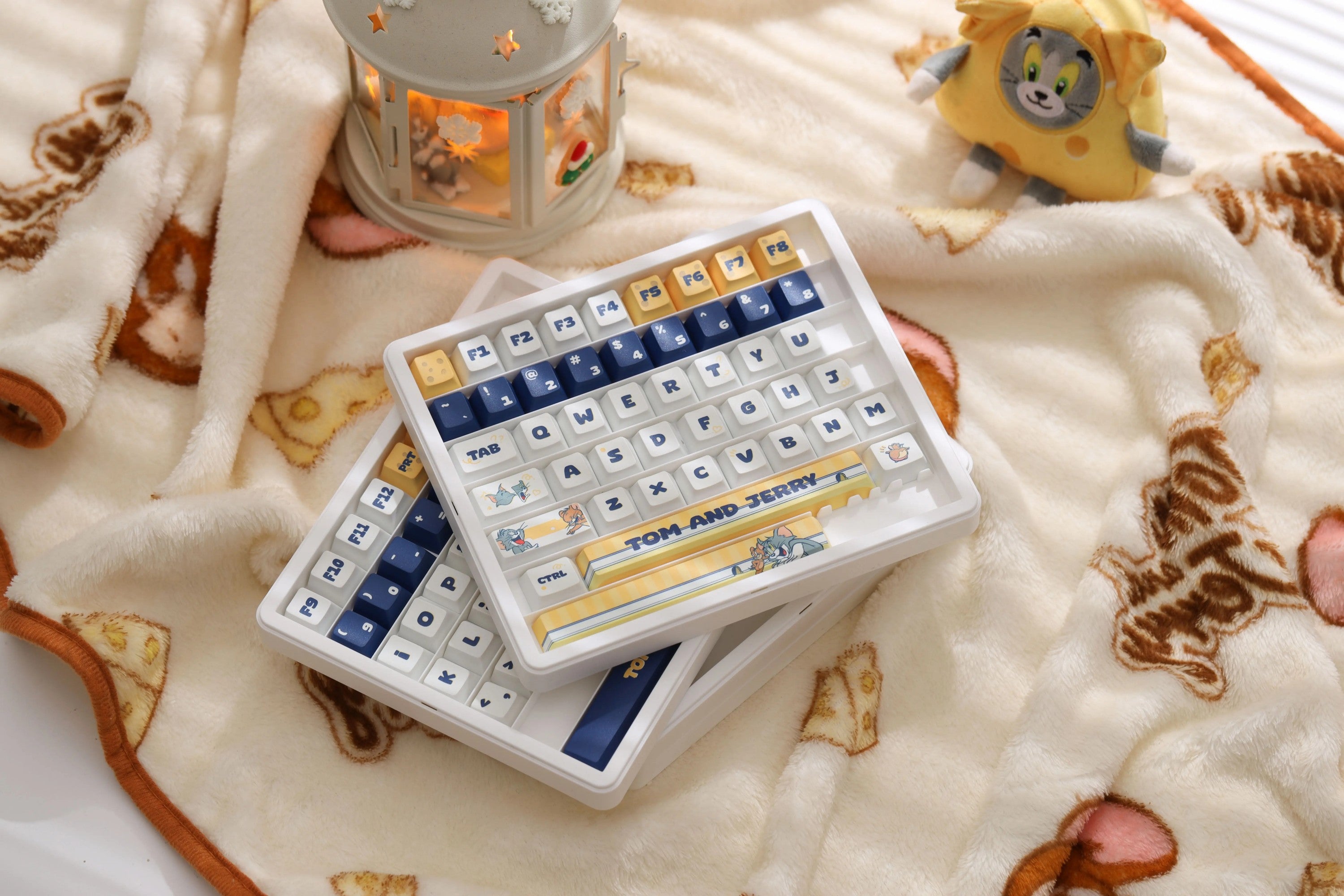 Tom and Jerry Theme Keycaps -155 Keys - Original High PBT Thermal Sublimation Decorative Keycap Set