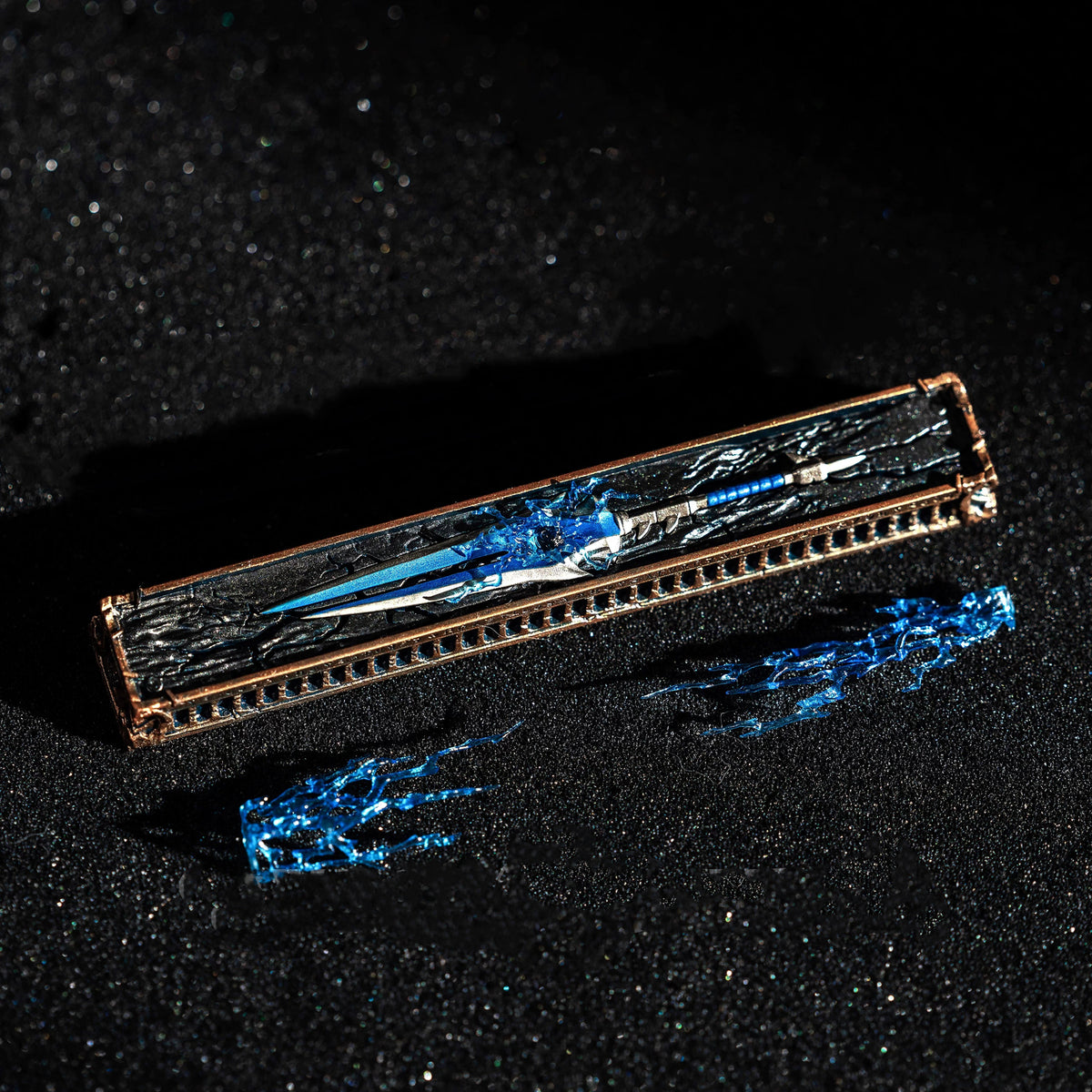 World of Warcraft, Thunderfury,Blessed Blade of the Windseeker 6.25U Spacebar Metal Personalized Keycaps, Metal Keycaps, Anime and Game Culture Creative Keycaps, Mechanical Keyboard Decorative Keycaps