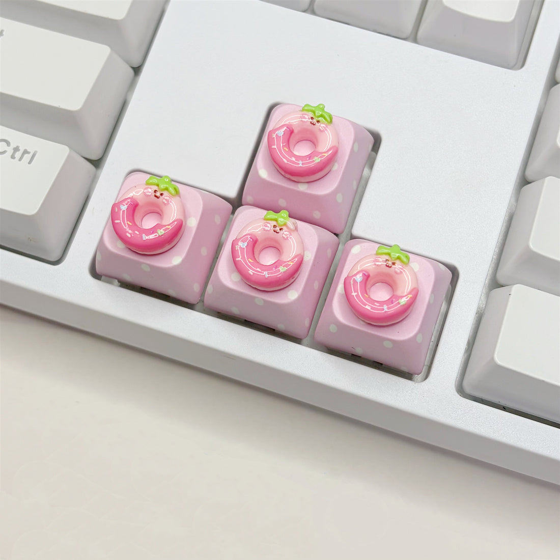 Fruit donut creative keycaps, cartoon personalized keycaps, resin material, mechanical keyboard decorative keycaps
