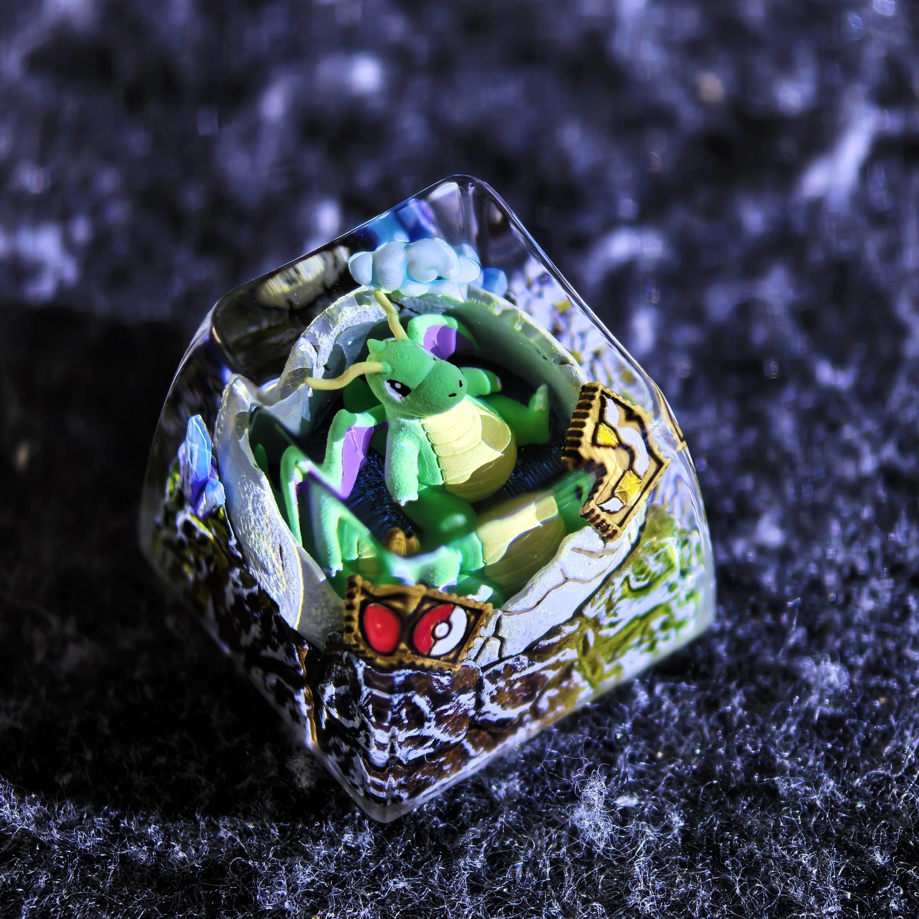 Pok é  mon, Dragonite theme coating and sealing design, Crystal Resin Personalized Keycaps, Anime Game Culture Creative Resin Keycaps, Mechanical Keyboard Art Decorative Keycaps