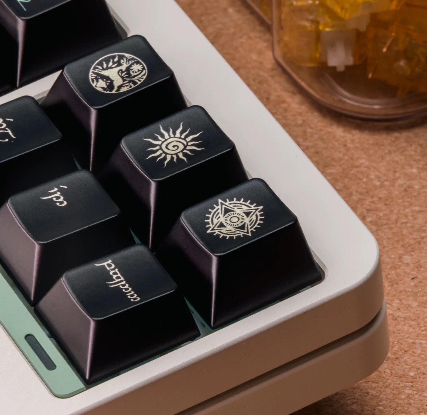 Elf Diamond Black Gold Color Match Keycap Set, Creative Keycap Cultural Art Keycap PBT Material Personalized Keycap Set, Compatible with 61/64/68/75/84/87/104 Key Mechanical Keyboard