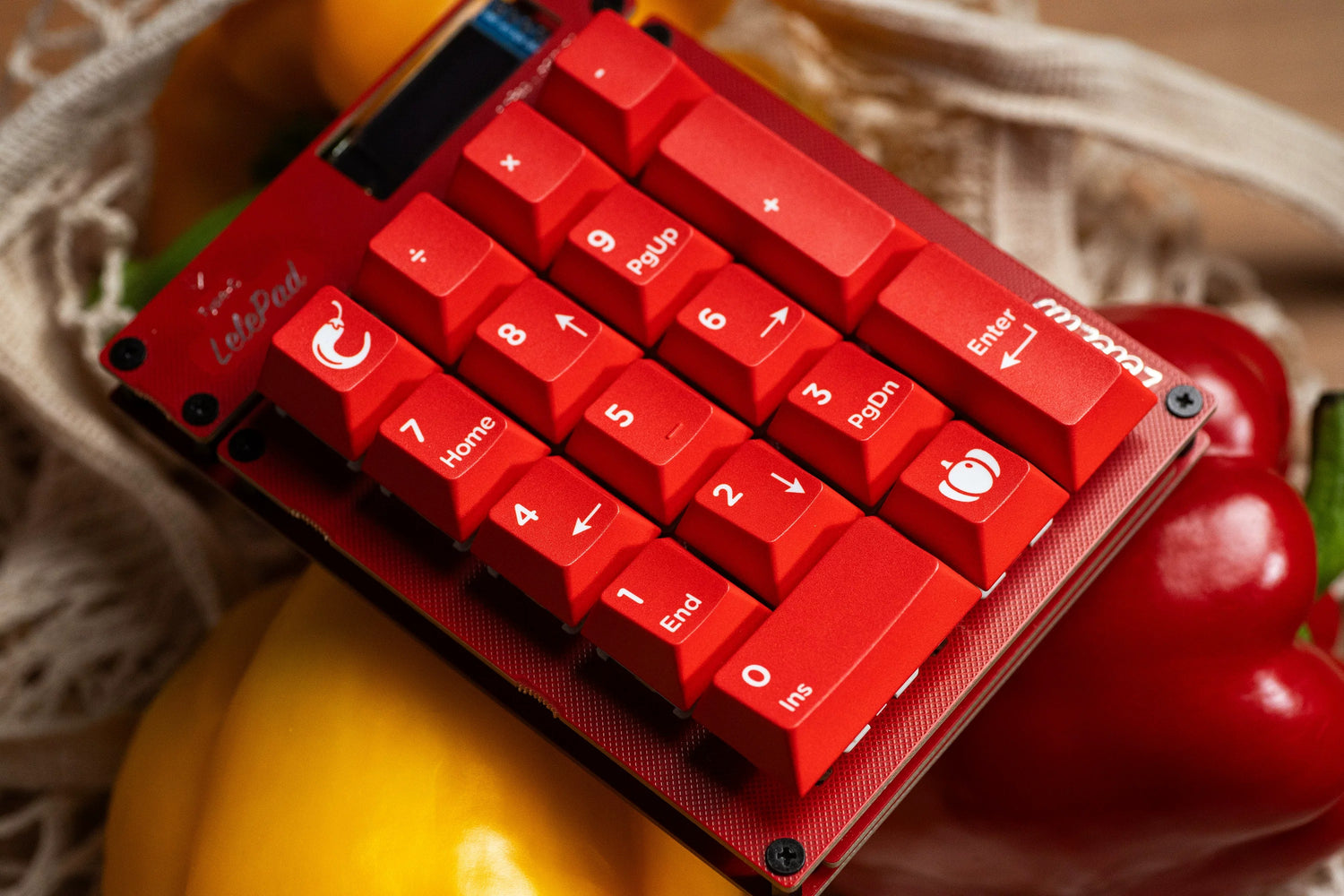 Chili themed personalized keycap set factory height, PBT material material personalized keycap set， Red gradient mechanical keyboard replacement keycap set, compatible with 61/64/68/75/84/87/104 mechanical keyboard replacement keycap