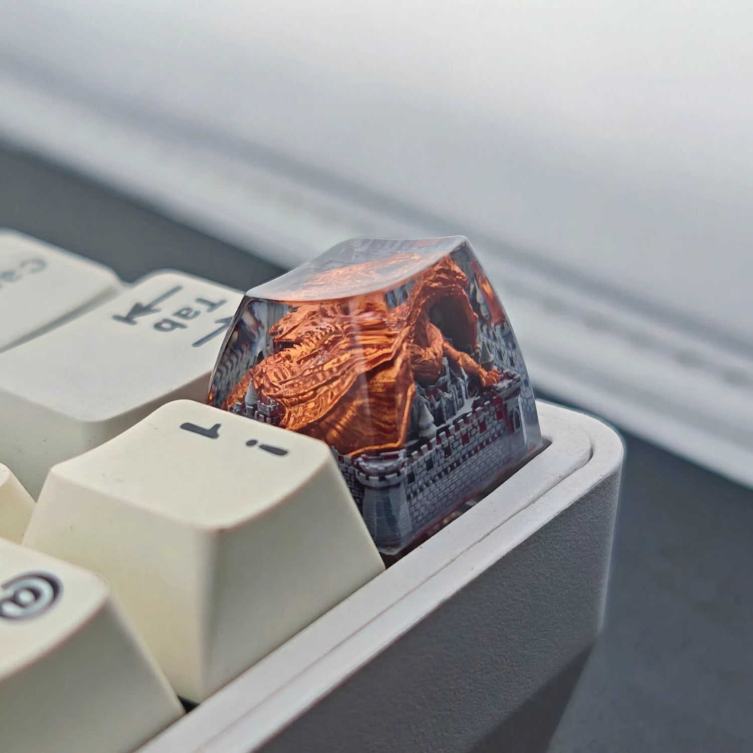 Game of Thrones, Dragon Castle Theme Design, 1 U crystal resin molding, mythological creative custom resin craftsman handmade decorative keycaps