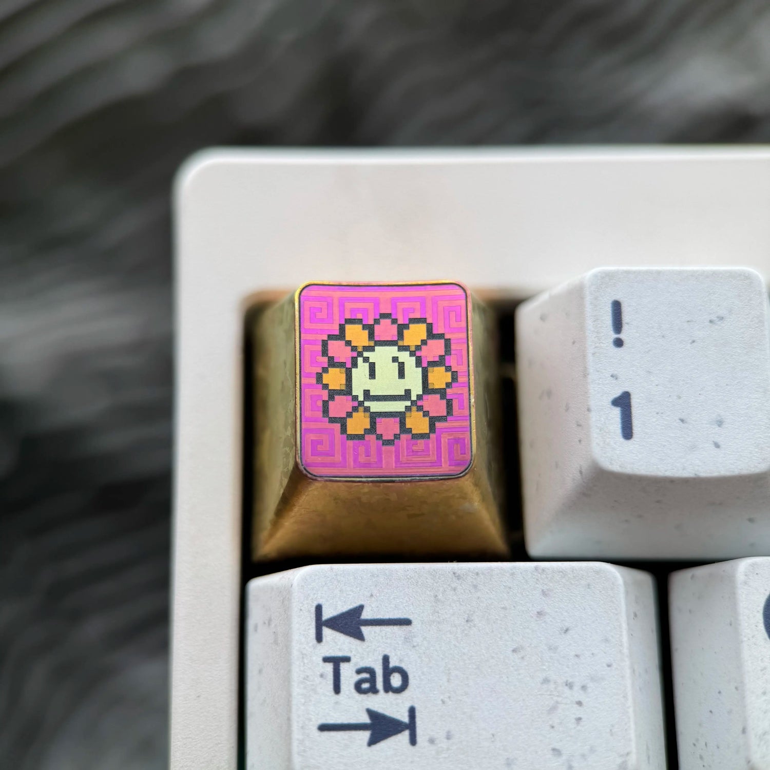 Sunflower, Sunflower series 14 models to choose from, 1U titanium alloy personalized keycaps, fashionable and trendy items, mechanical keyboard artistic decorative keycaps.