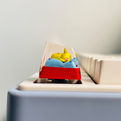 Pok é mon, Pikachu lying down 1 U Crystal drops of glue, SA highly personalized keycaps, anime and game mechanical keyboard accessories decorative keycaps