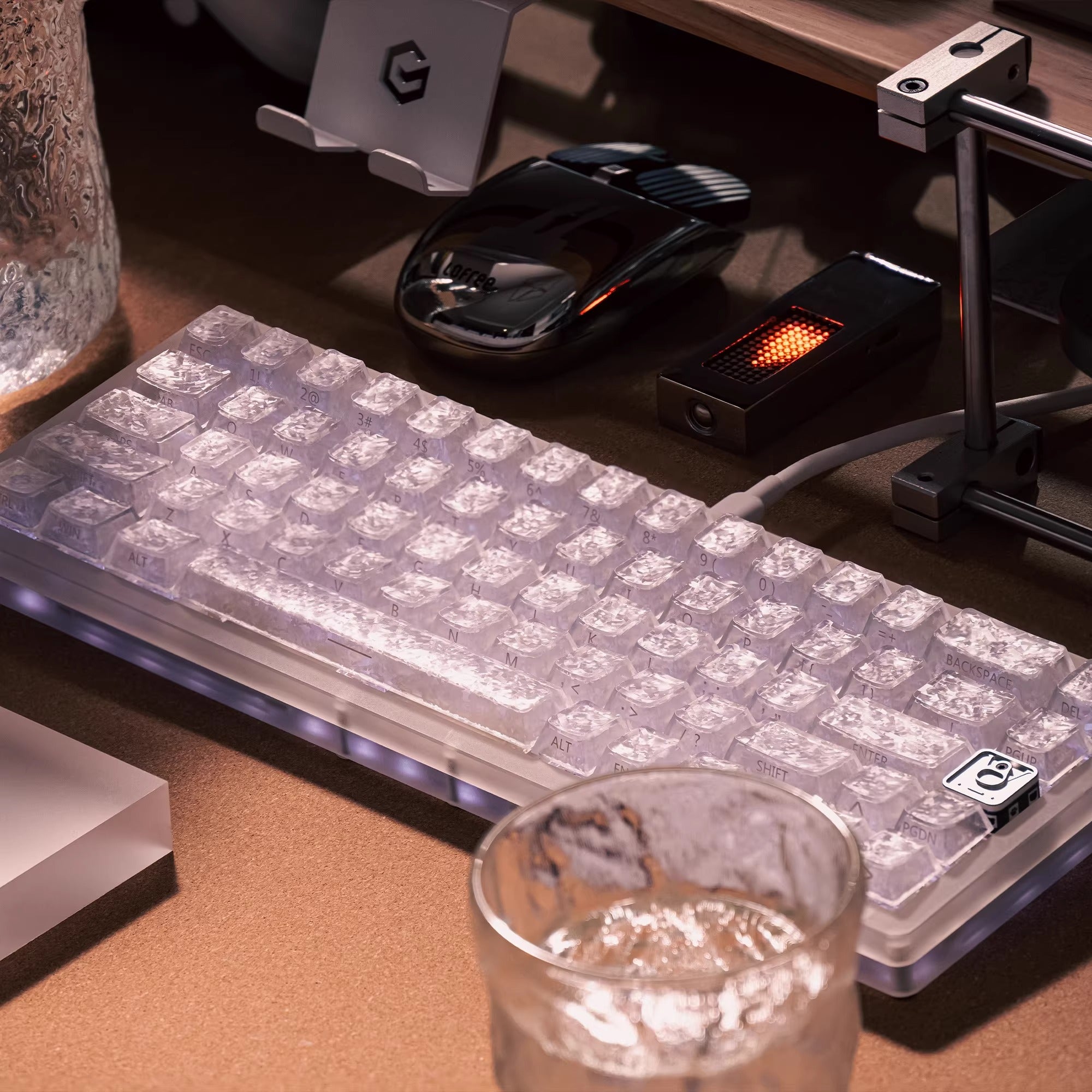 Carbon fiber patterned keycap translucent keycap set, PBT material, heat sublimation process, simple and personalized patterned keycap set, customized decorative keycap set