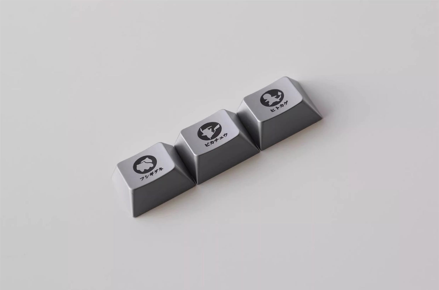 Pok é mon silhouette, 1.25U R1 height metal personalized keycap set, anime game innovative design metal decorative keycaps