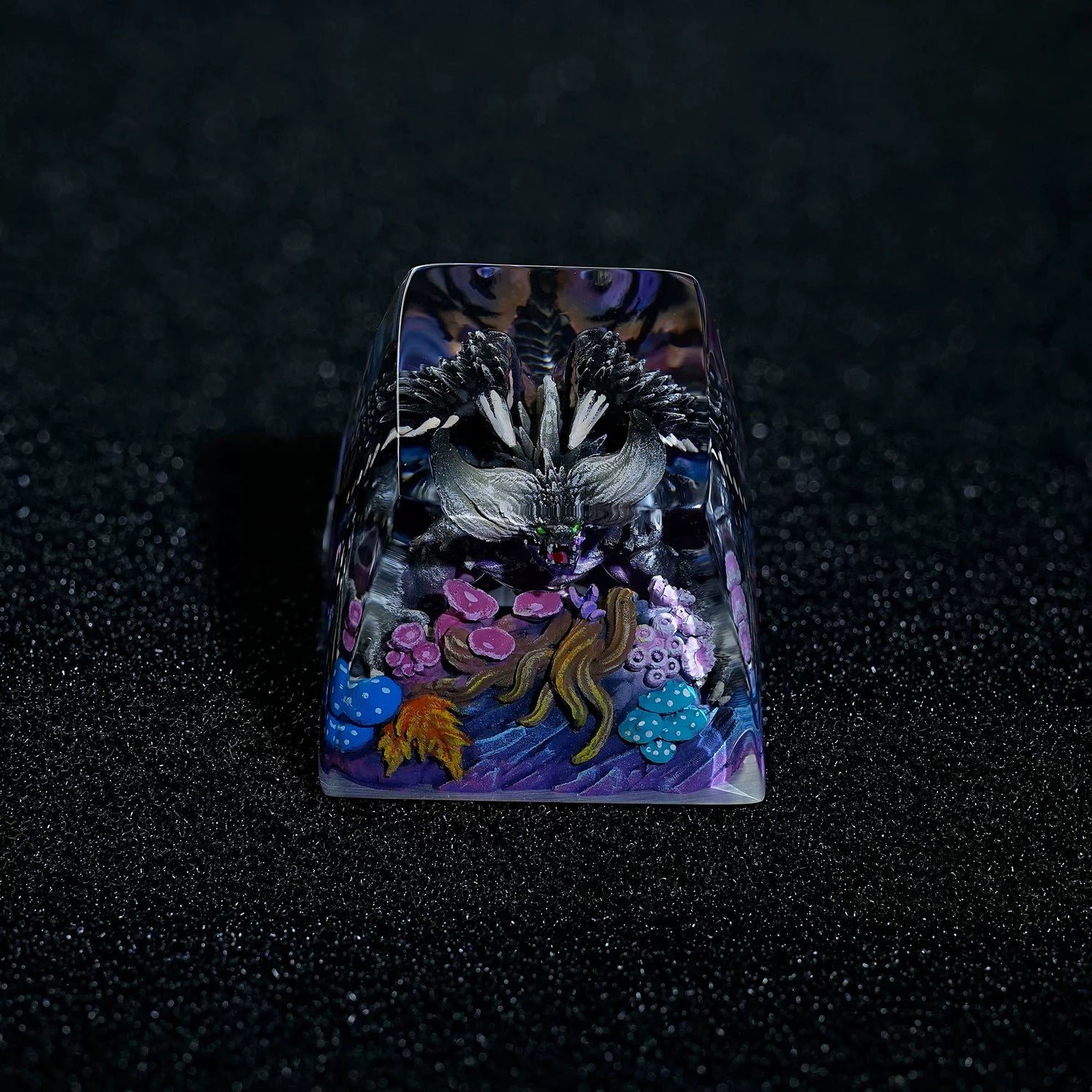 Monster Hunter, Nergigante, 1U crystal resin personalized keycaps, anime, gaming, cultural and creative peripheral products, mechanical keyboard decoration keycaps