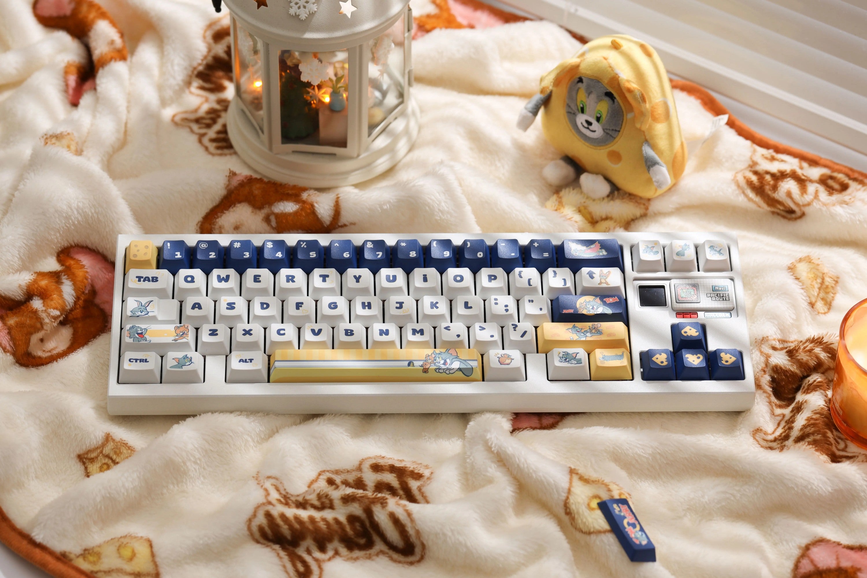 Tom and Jerry Theme Keycaps -155 Keys - Original High PBT Thermal Sublimation Decorative Keycap Set