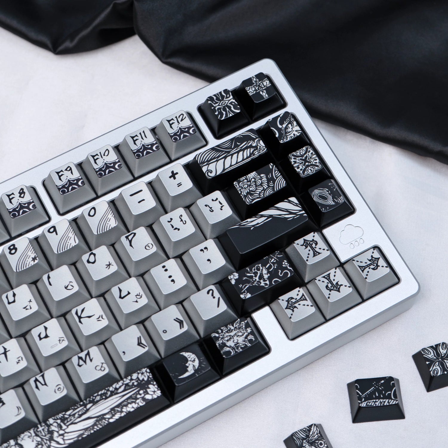 Fallen angel themed design, metallic matte texture PBT material personalized keycap set,  cultural creative decoration keycap set, compatible with 61/64/68/75/84/87/104 mechanical keyboard