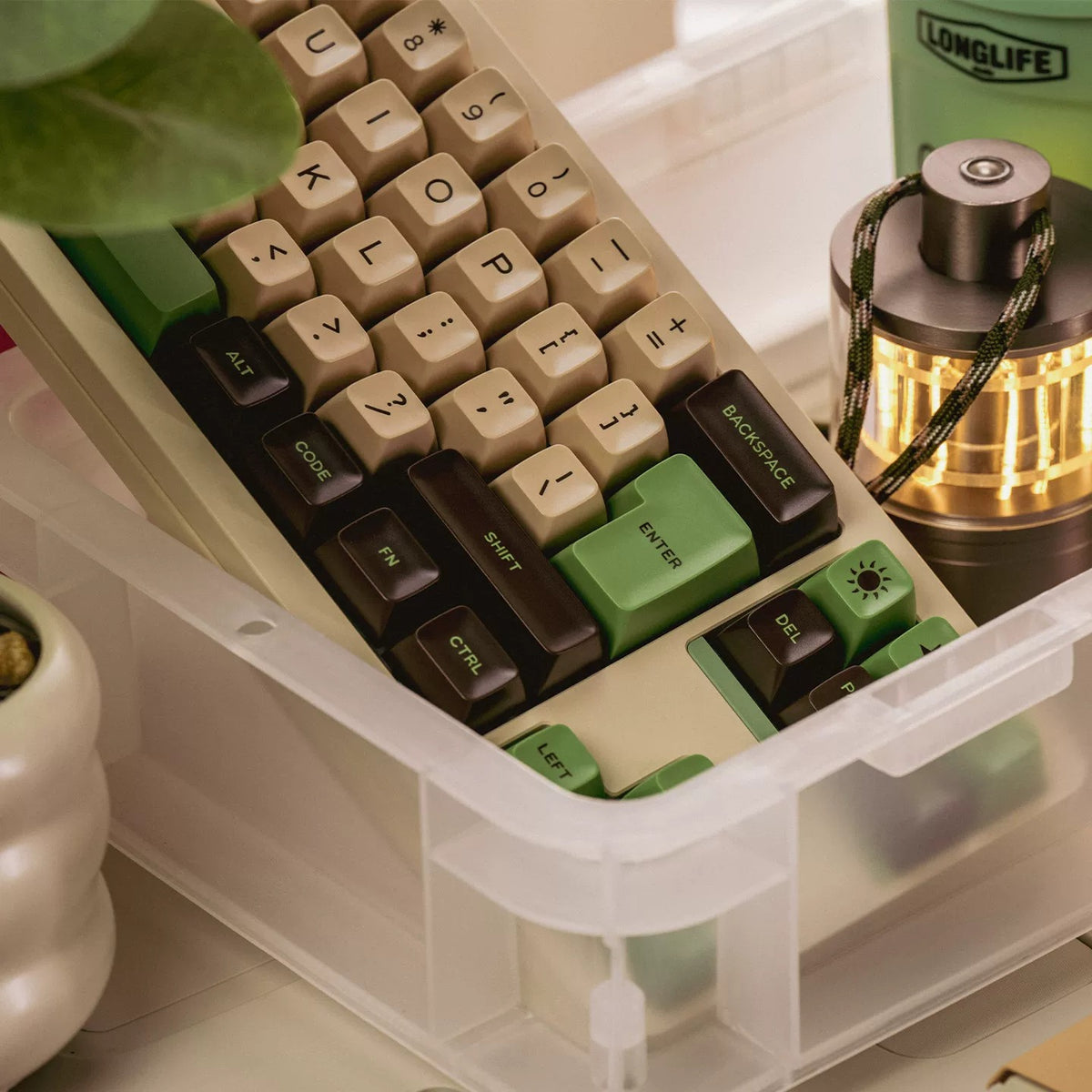 Star Wars, Yoda themed color scheme, ABS two-color injection molding material personalized keycaps, mechanical keyboard replacement keycap set, Daily creative keycap matching, compatible with 61/64/68/75/84/87/104 Key Mechanical Keyboard Keycap Set