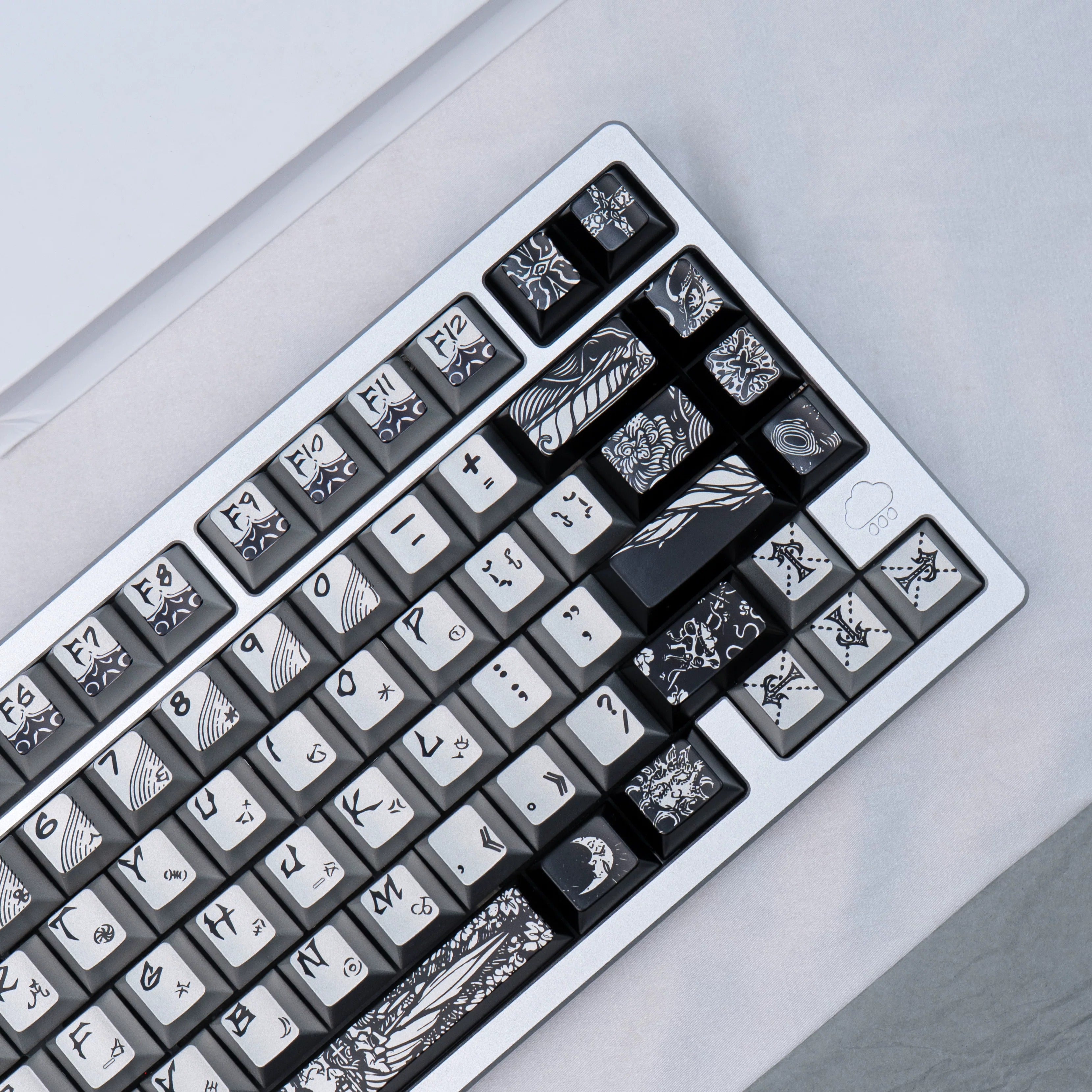 Fallen angel themed design, metallic matte texture PBT material personalized keycap set,  cultural creative decoration keycap set, compatible with 61/64/68/75/84/87/104 mechanical keyboard