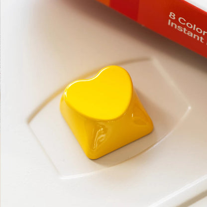 heart shape aluminum alloy keycaps, metal shaped personalized keycaps, metal baked paint, CNC machining, customized mechanical keyboard decoration keycaps