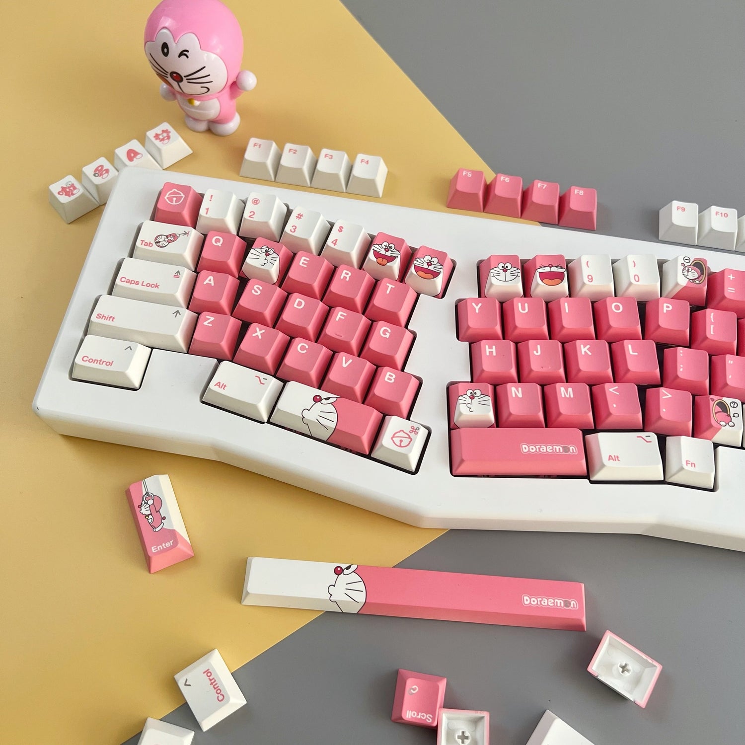 Doraemon series, pink theme, PBT material, Sublimation， Anime Game Culture Creative Decoration Set Keycaps