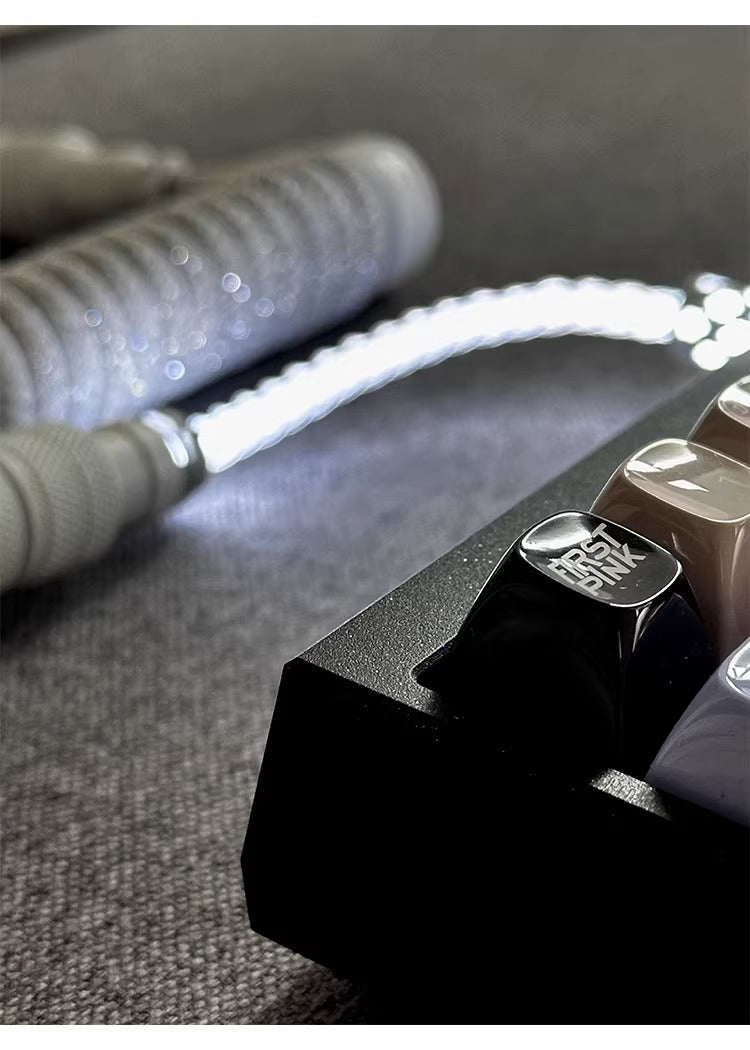 Flash drill three-stage aviation plug custom data cable mechanical keyboard luminous cable supports 8k