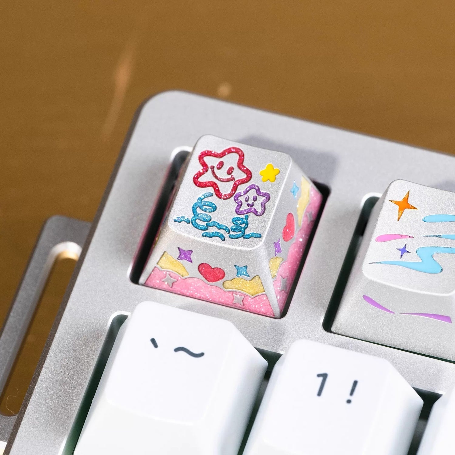 Cute weather theme, keycaps made of aluminum alloy material CNC integrated precision machining personalized keycaps, mechanical keyboard decorative keycaps